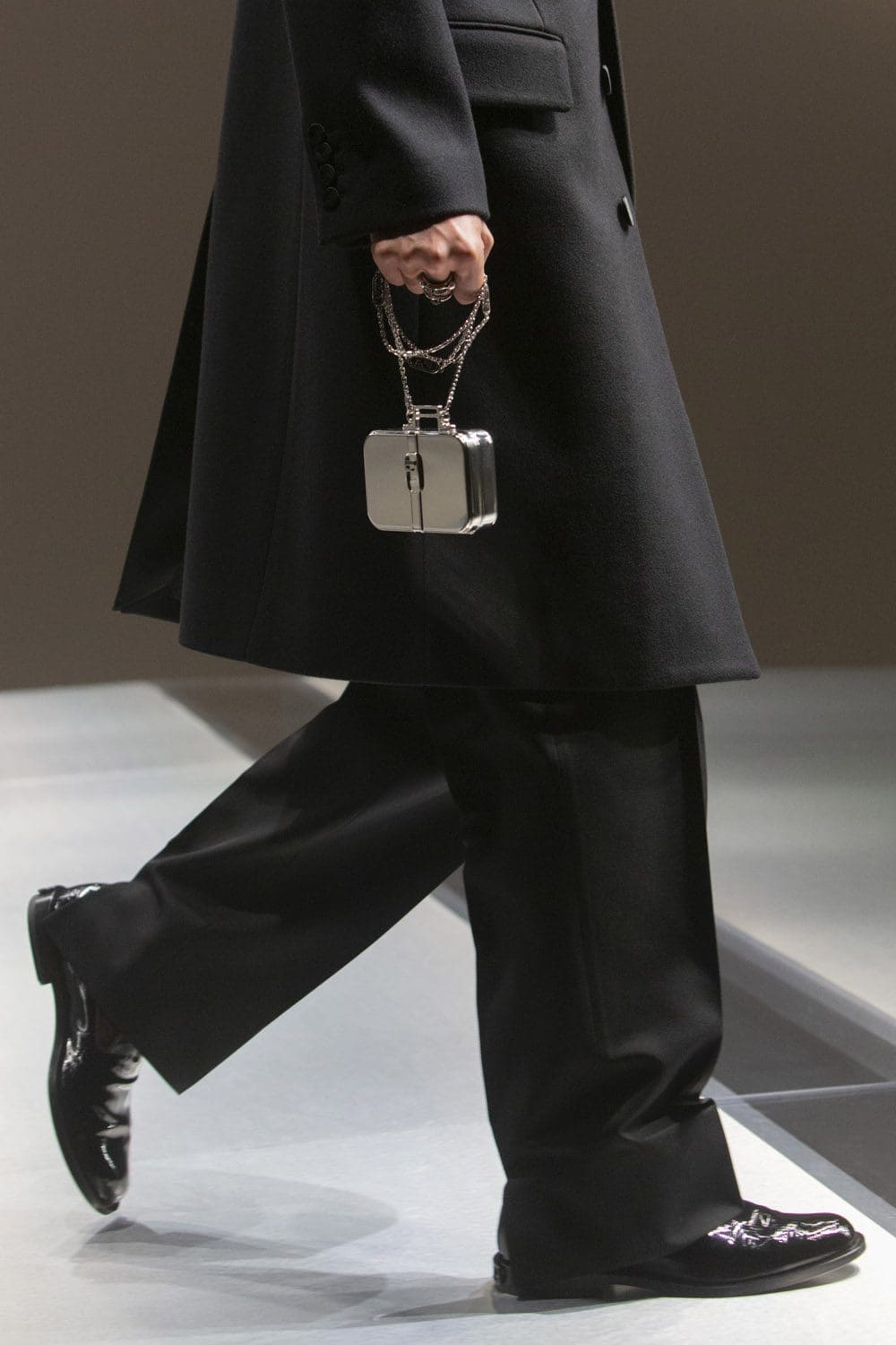 Fendi Herbst Winter 2022-2023 Nahaufnahme von RUNWAY MAGAZIN
