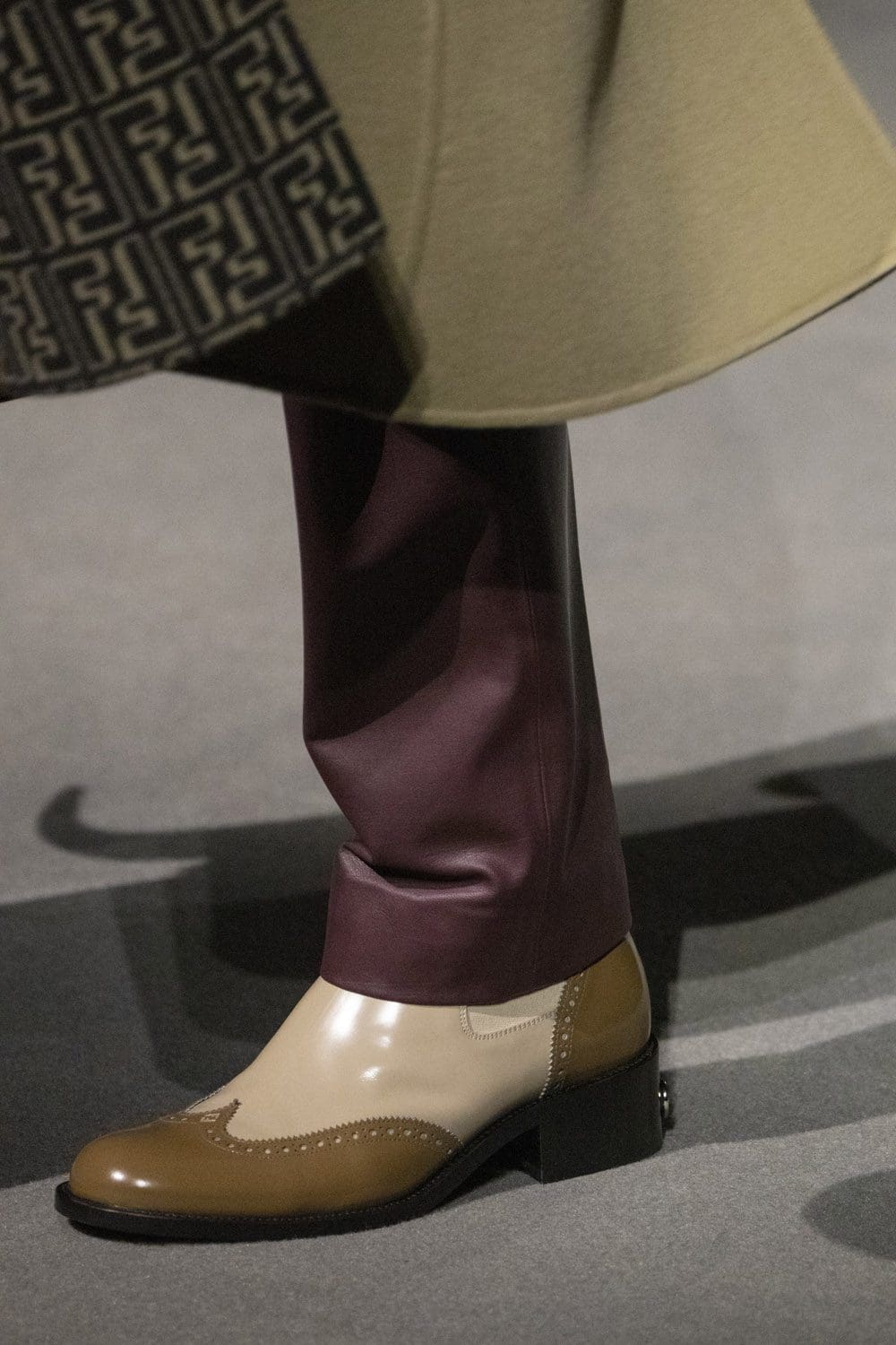 Fendi Herbst Winter 2022-2023 Nahaufnahme von RUNWAY MAGAZIN