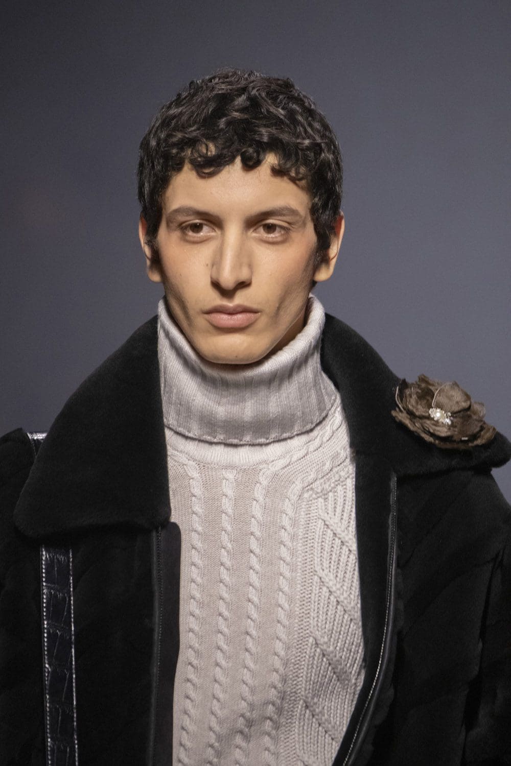 Fendi Herbst Winter 2022-2023 Nahaufnahme von RUNWAY MAGAZIN