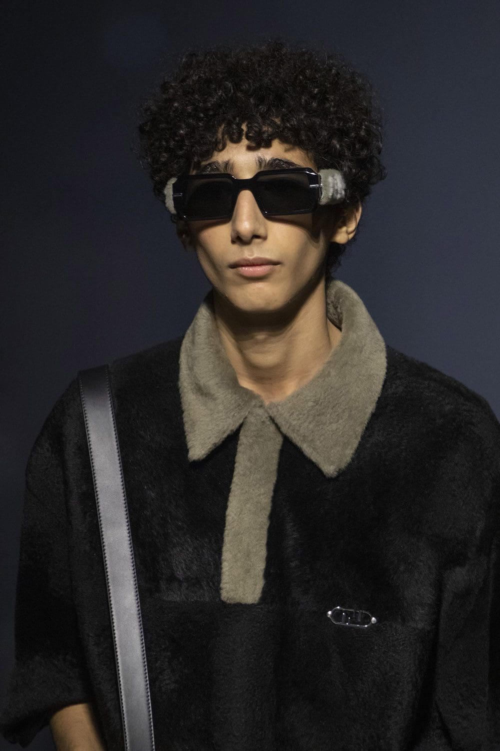 Fendi Herbst Winter 2022-2023 Nahaufnahme von RUNWAY MAGAZIN
