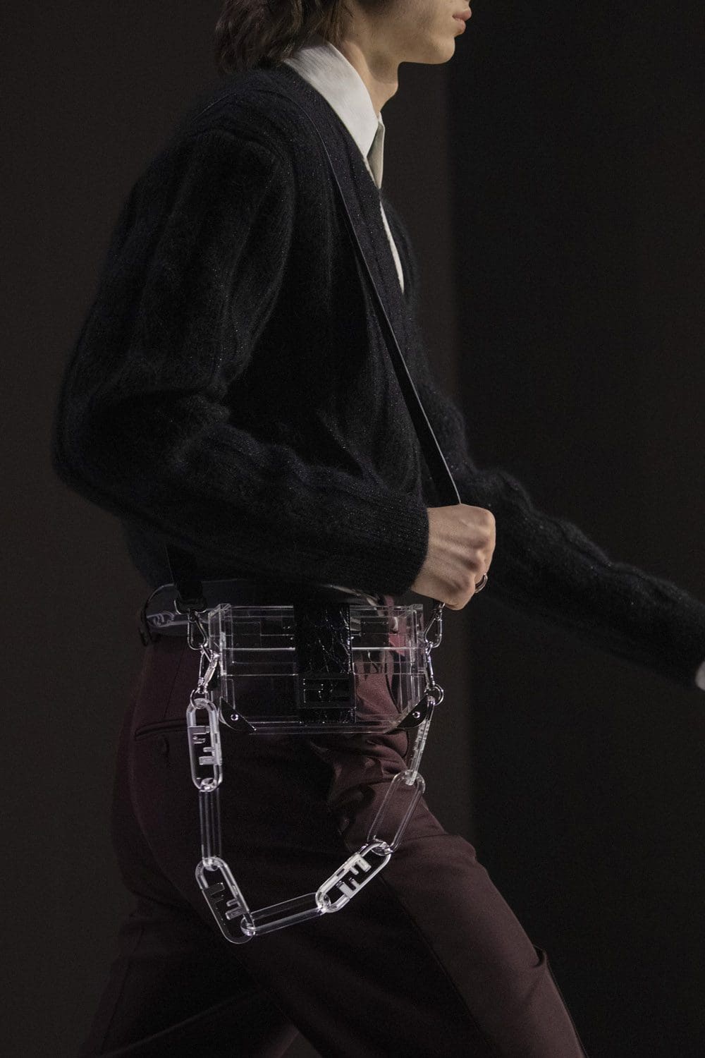 Fendi Herbst Winter 2022-2023 Nahaufnahme von RUNWAY MAGAZIN
