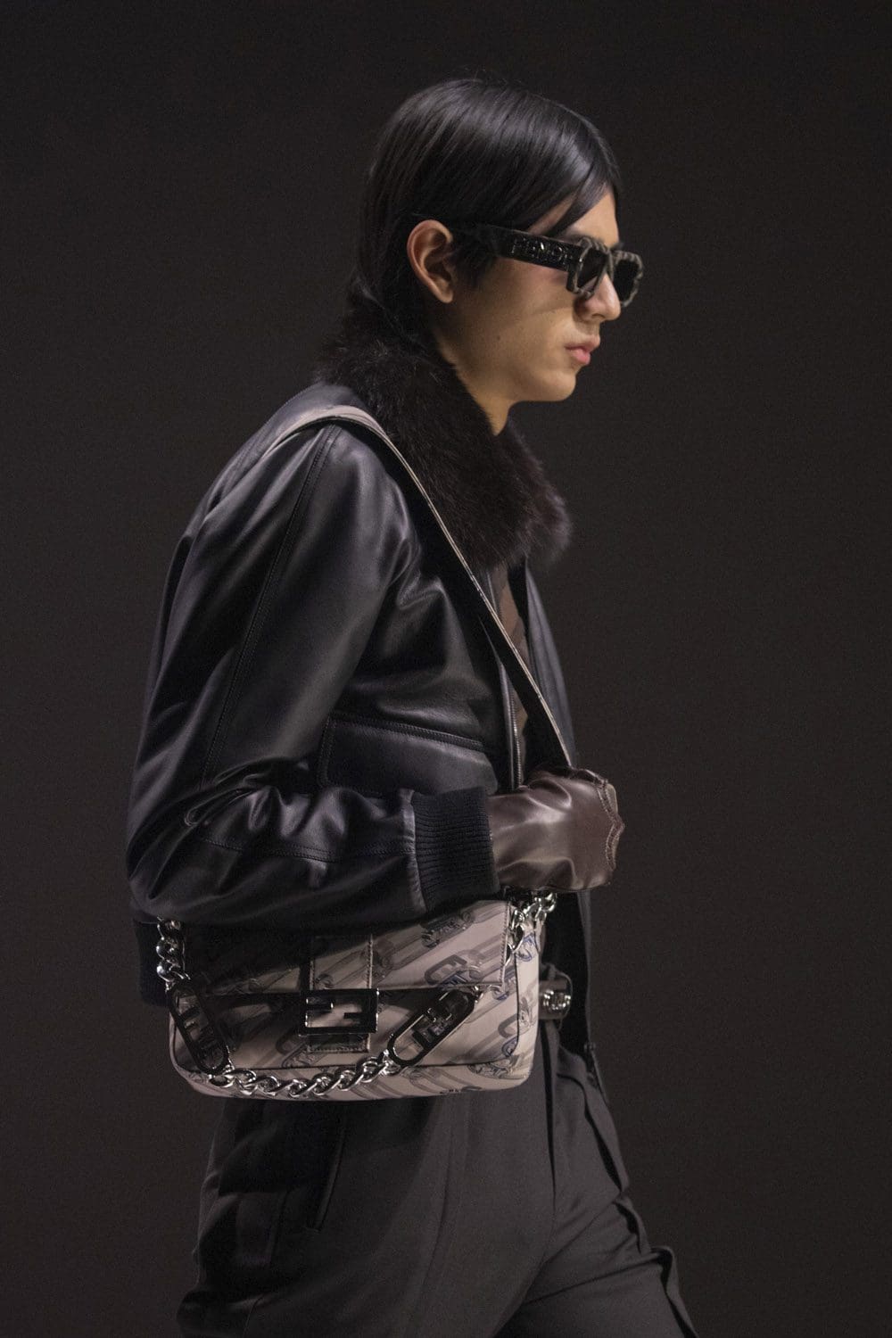 Fendi Herbst Winter 2022-2023 Nahaufnahme von RUNWAY MAGAZIN
