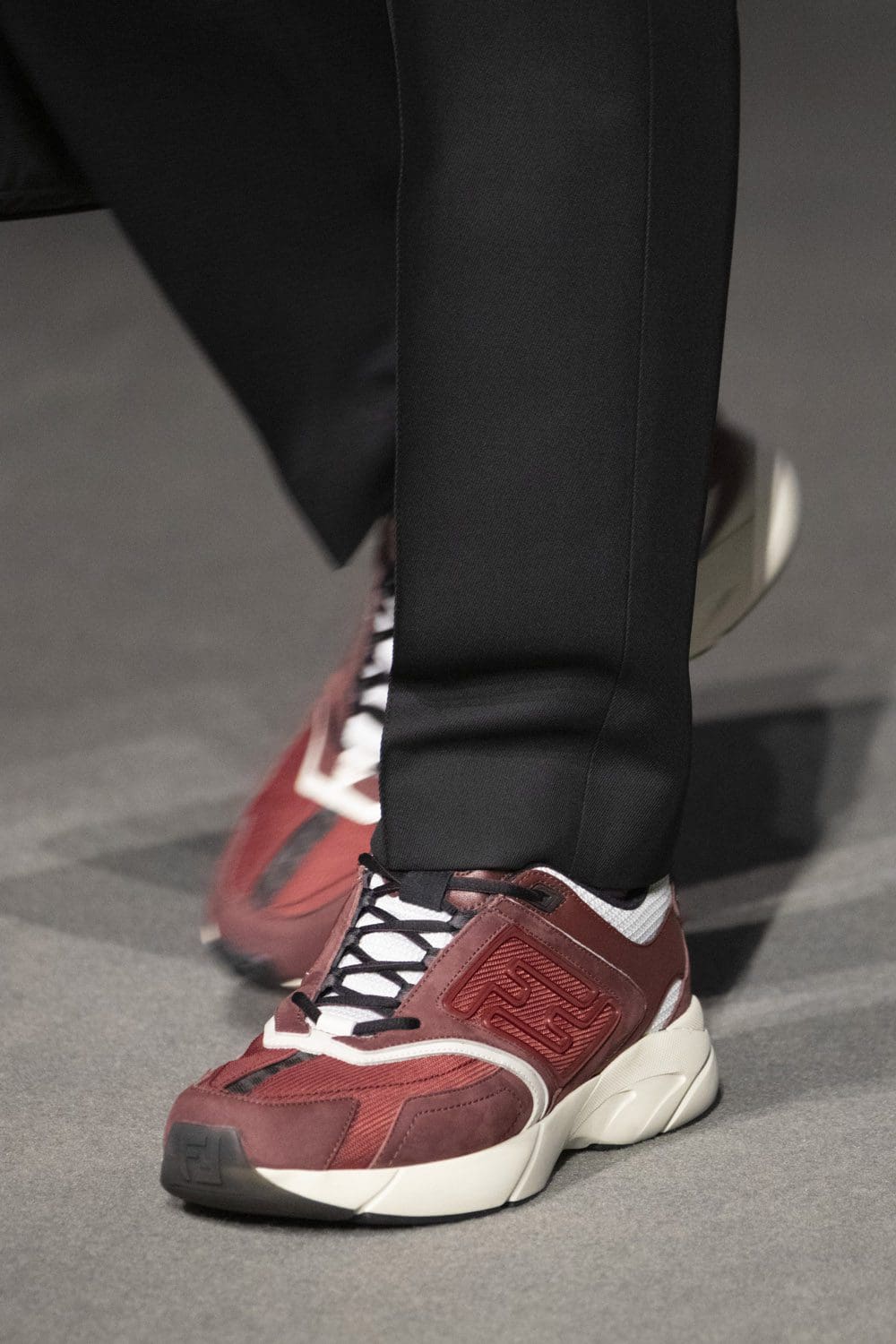 Fendi Herbst Winter 2022-2023 Nahaufnahme von RUNWAY MAGAZIN