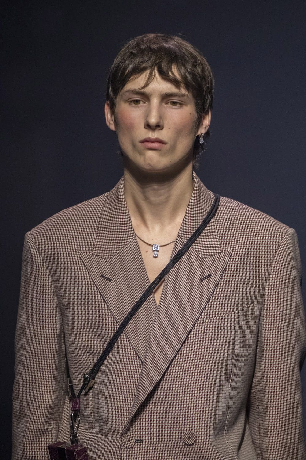 Fendi Herbst Winter 2022-2023 Nahaufnahme von RUNWAY MAGAZIN