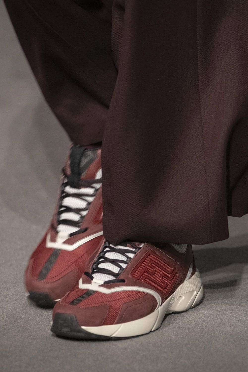 Fendi Herbst Winter 2022-2023 Nahaufnahme von RUNWAY MAGAZIN