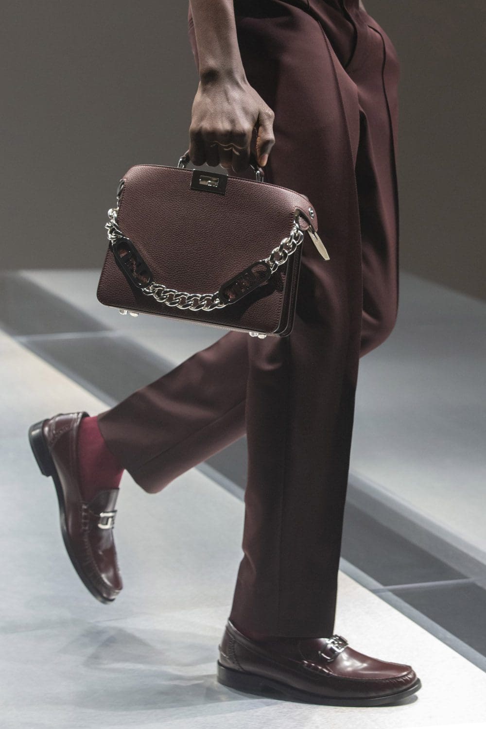 Fendi Herbst Winter 2022-2023 Nahaufnahme von RUNWAY MAGAZIN