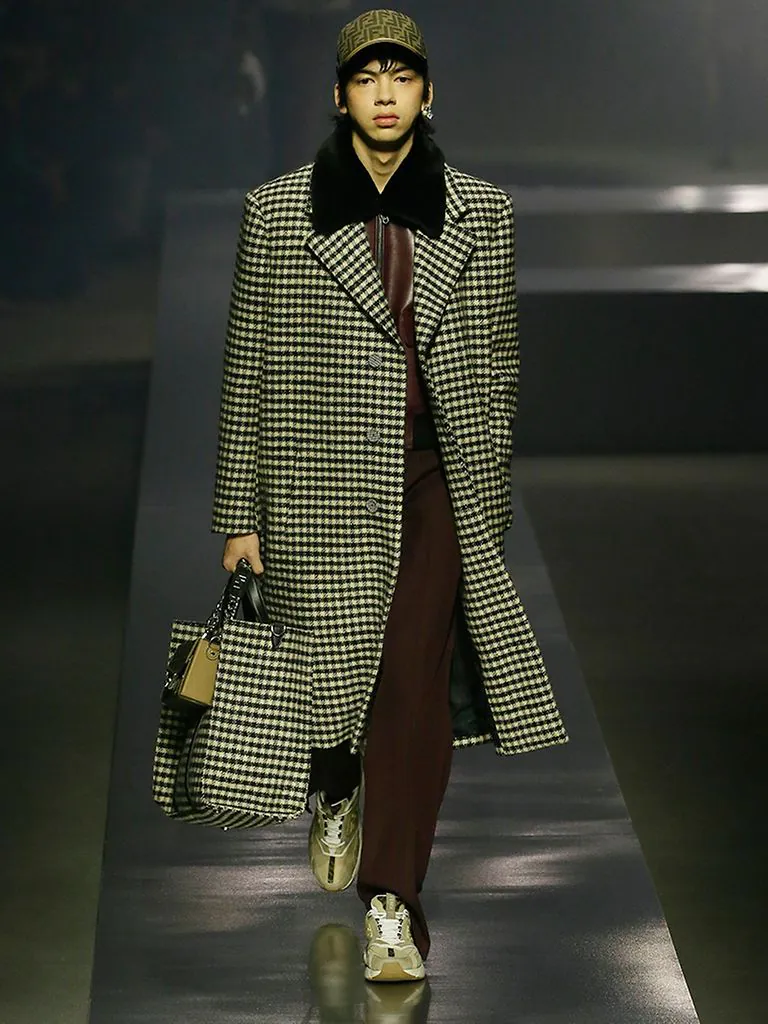 Fendi Fall Winter 2022-2023 Men by RUNWAY MAGAZINE