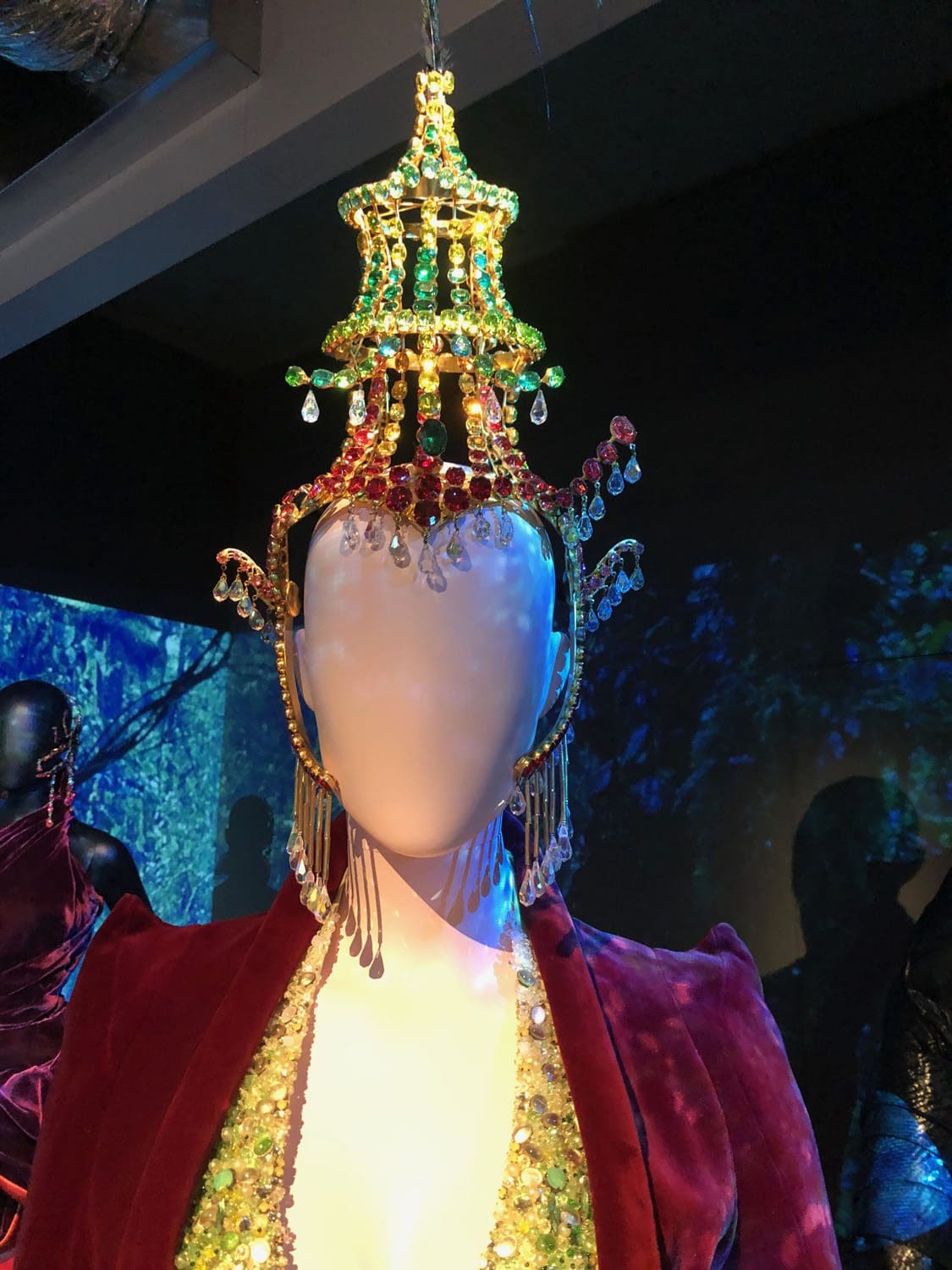 Thierry Mugler Couturissime – expo à Paris par RUNWAY MAGAZINE