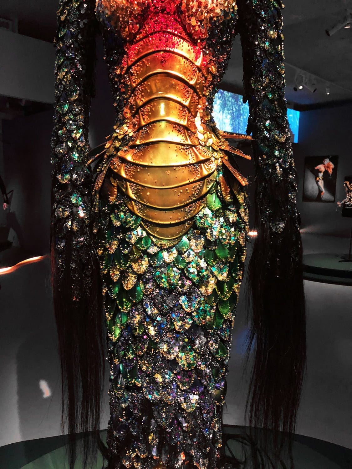 Thierry Mugler Couturissime – expo à Paris par RUNWAY MAGAZINE