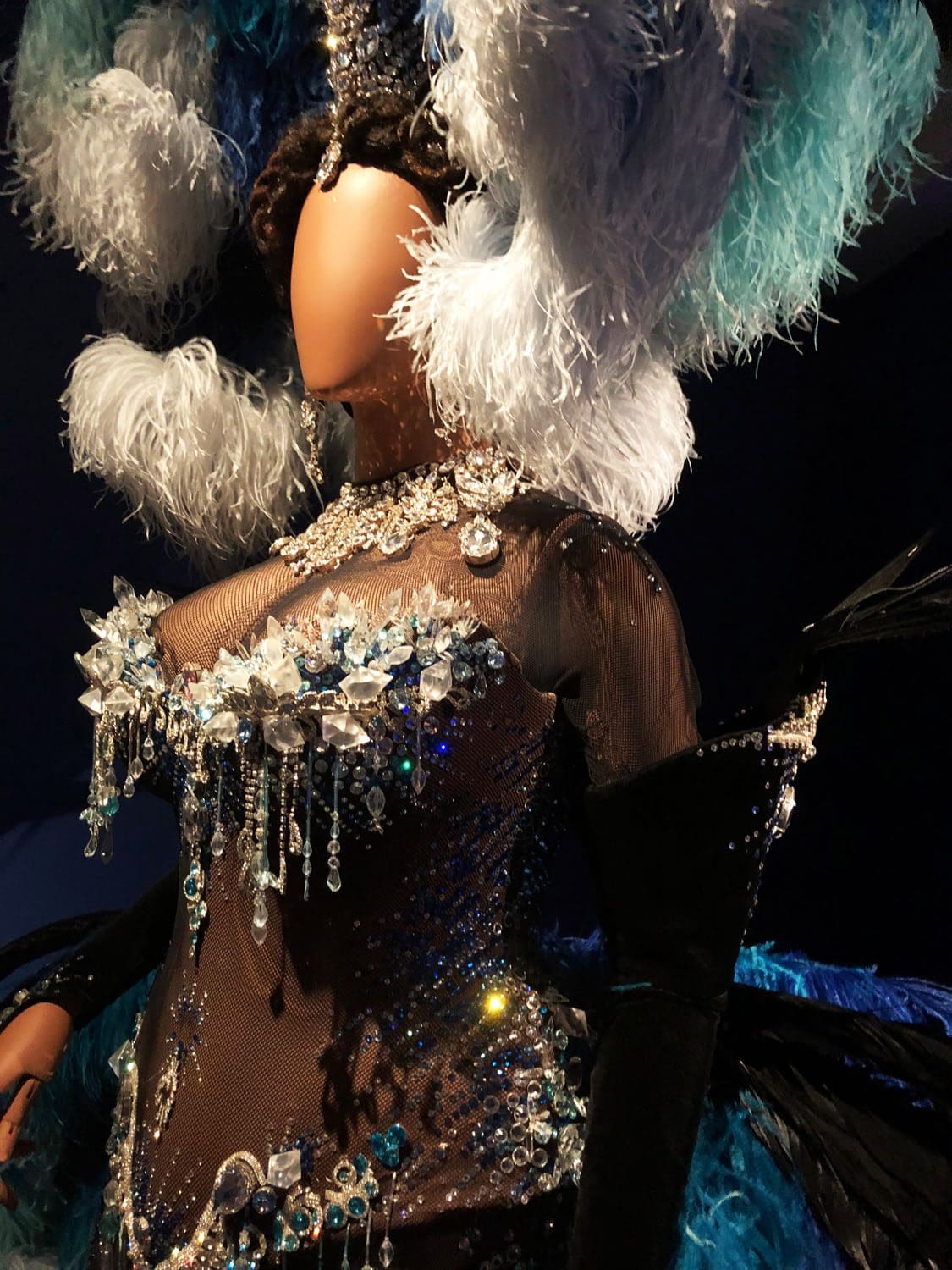 Thierry Mugler Couturissime – expo à Paris par RUNWAY MAGAZINE