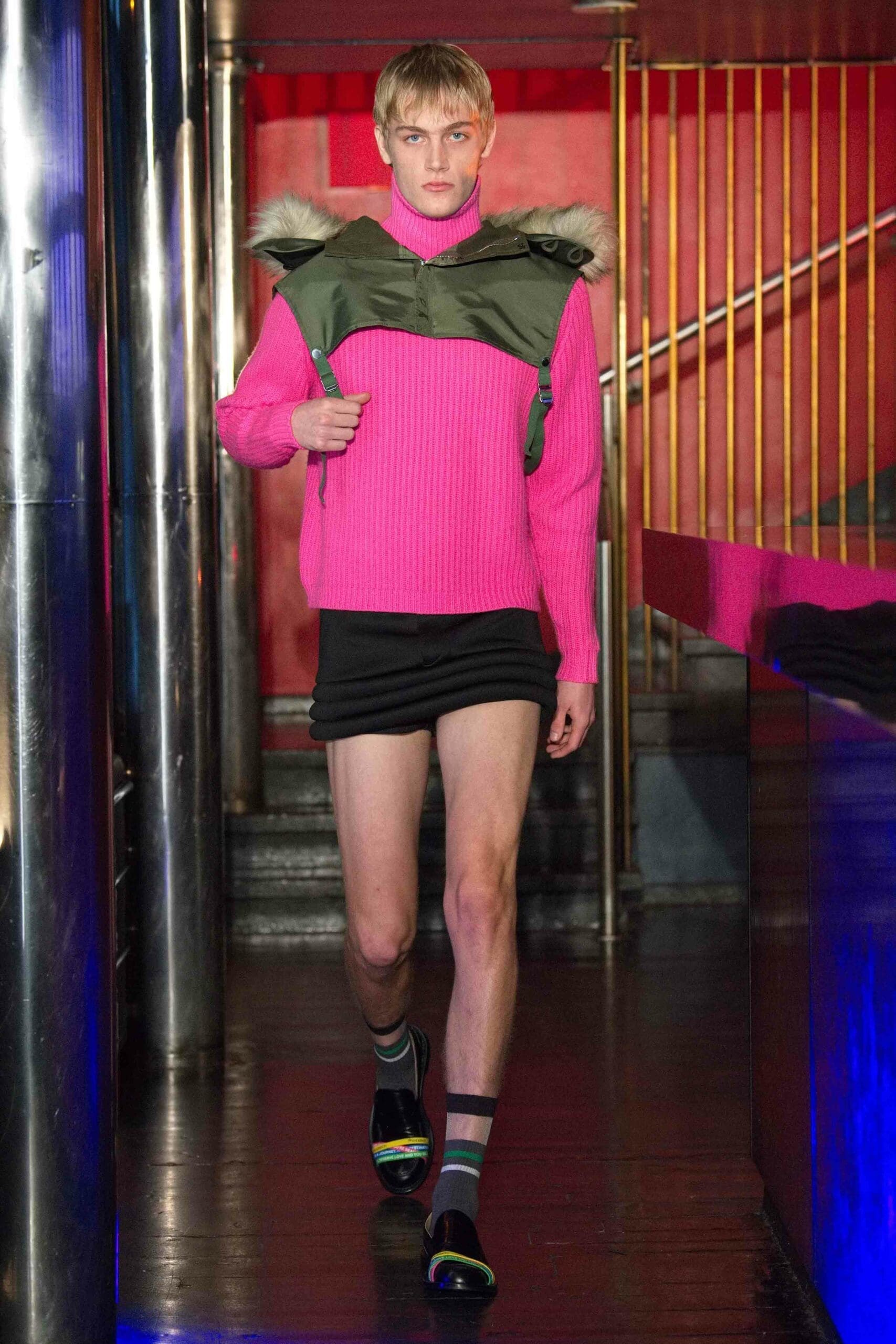 JW Anderson Fall Winter 2022-2023 by RUNWAY MAGAZINE