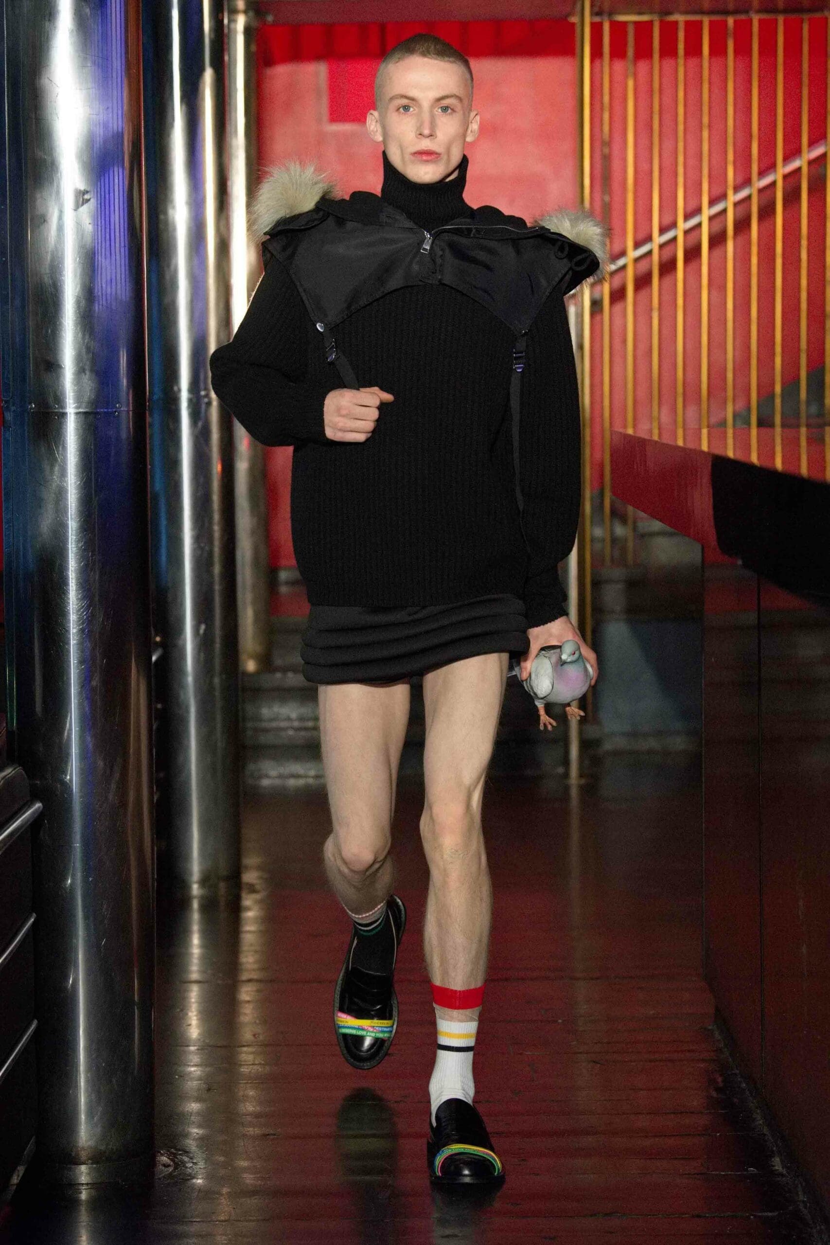 JW Anderson Fall Winter 2022-2023 by RUNWAY MAGAZINE