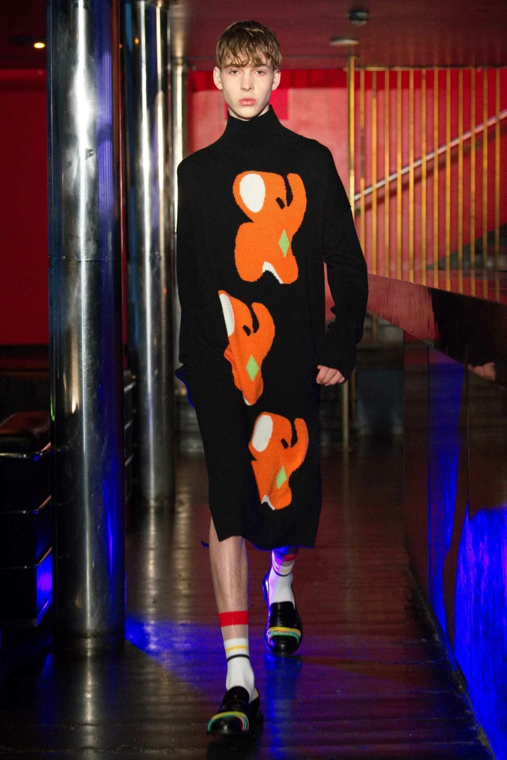 JW Anderson Fall Winter 2022-2023 by RUNWAY MAGAZINE