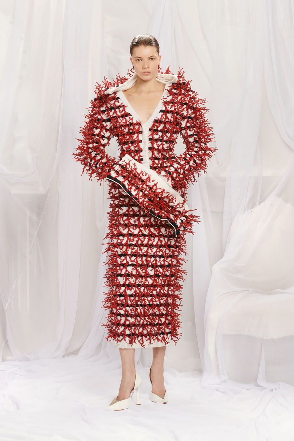 Jean Paul Gaultier Couture Printemps Été 2022 par RUNWAY MAGAZINE