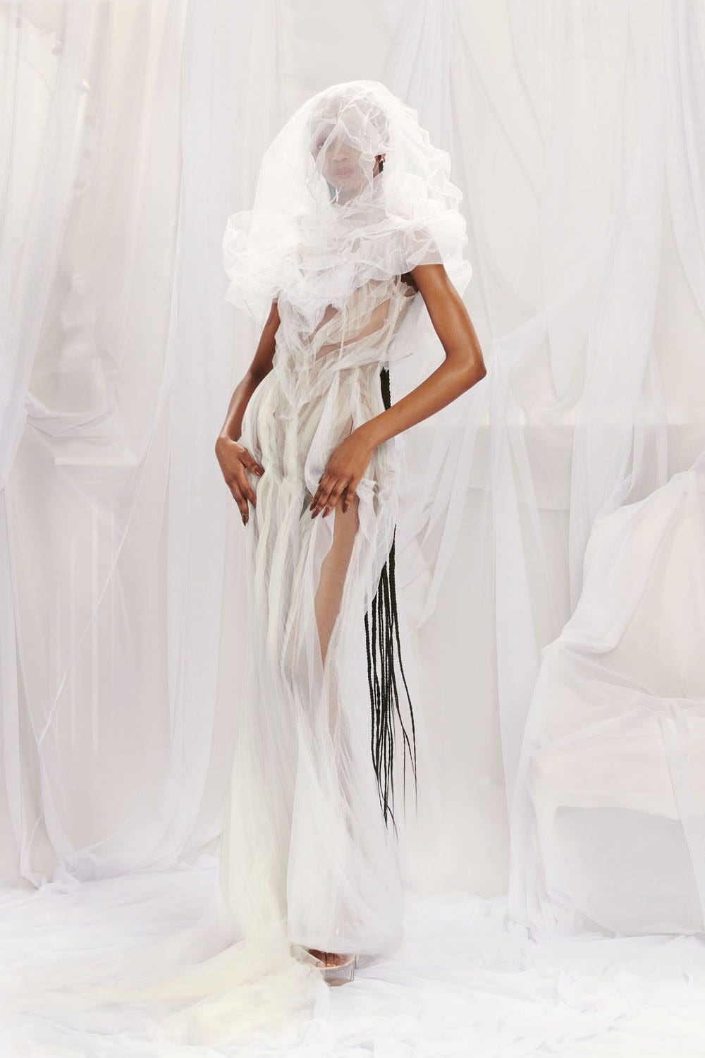 Jean Paul Gaultier Couture Printemps Été 2022 par RUNWAY MAGAZINE