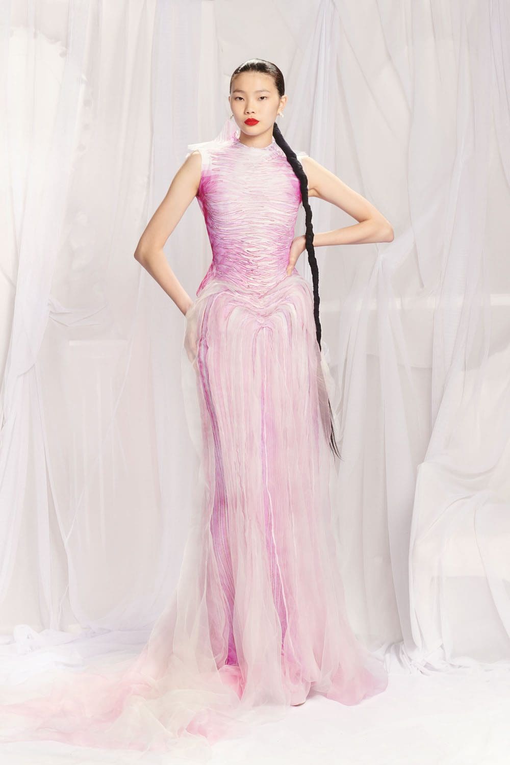 Jean Paul Gaultier Couture Printemps Été 2022 par RUNWAY MAGAZINE