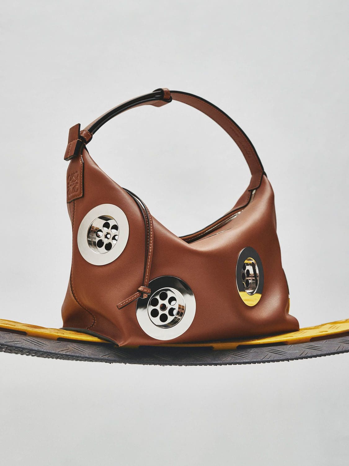 Loewe outono inverno 2022-2023 Mostrar fotos de RUNWAY MAGAZINE