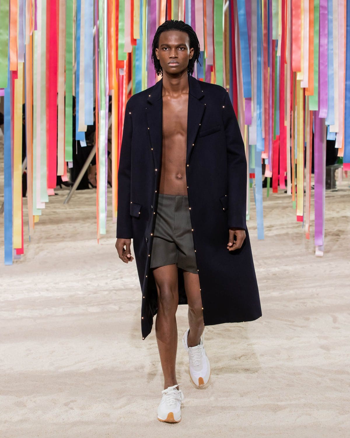 Loewe outono inverno 2022-2023 by RUNWAY MAGAZINE