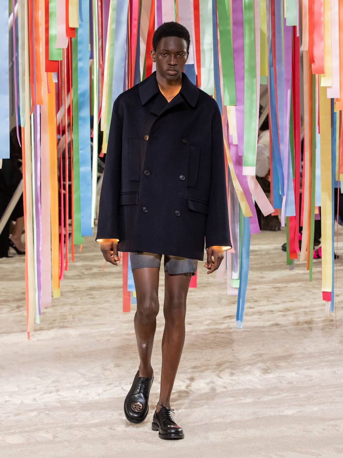 Loewe outono inverno 2022-2023 by RUNWAY MAGAZINE