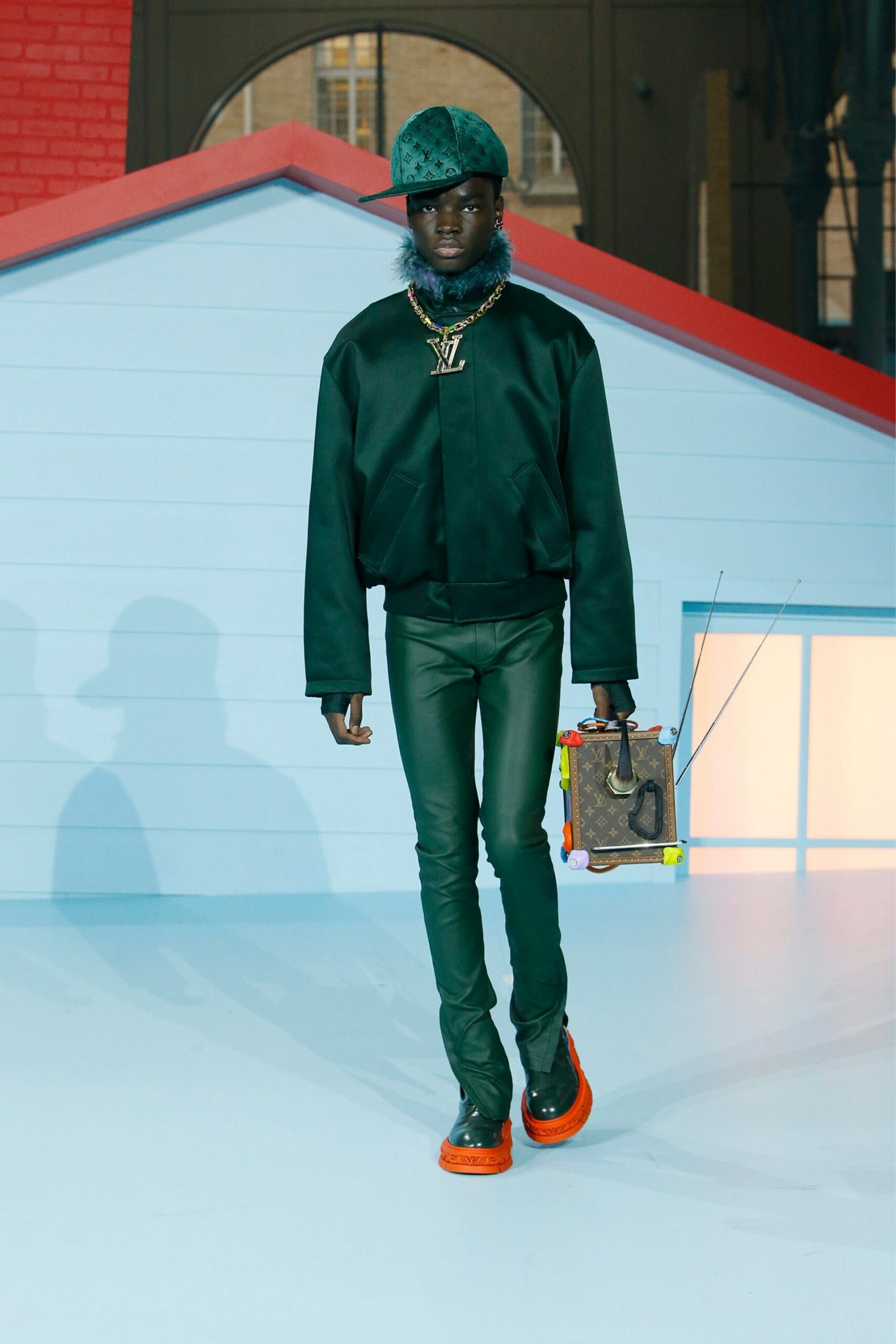 Louis Vuitton outono inverno 2022-2023 Virgil Abloh por RUNWAY MAGAZINE