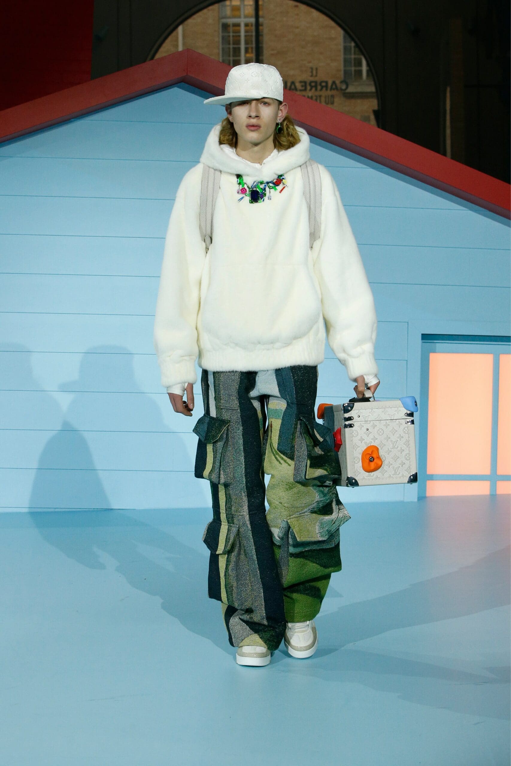 Louis Vuitton outono inverno 2022-2023 Virgil Abloh por RUNWAY MAGAZINE