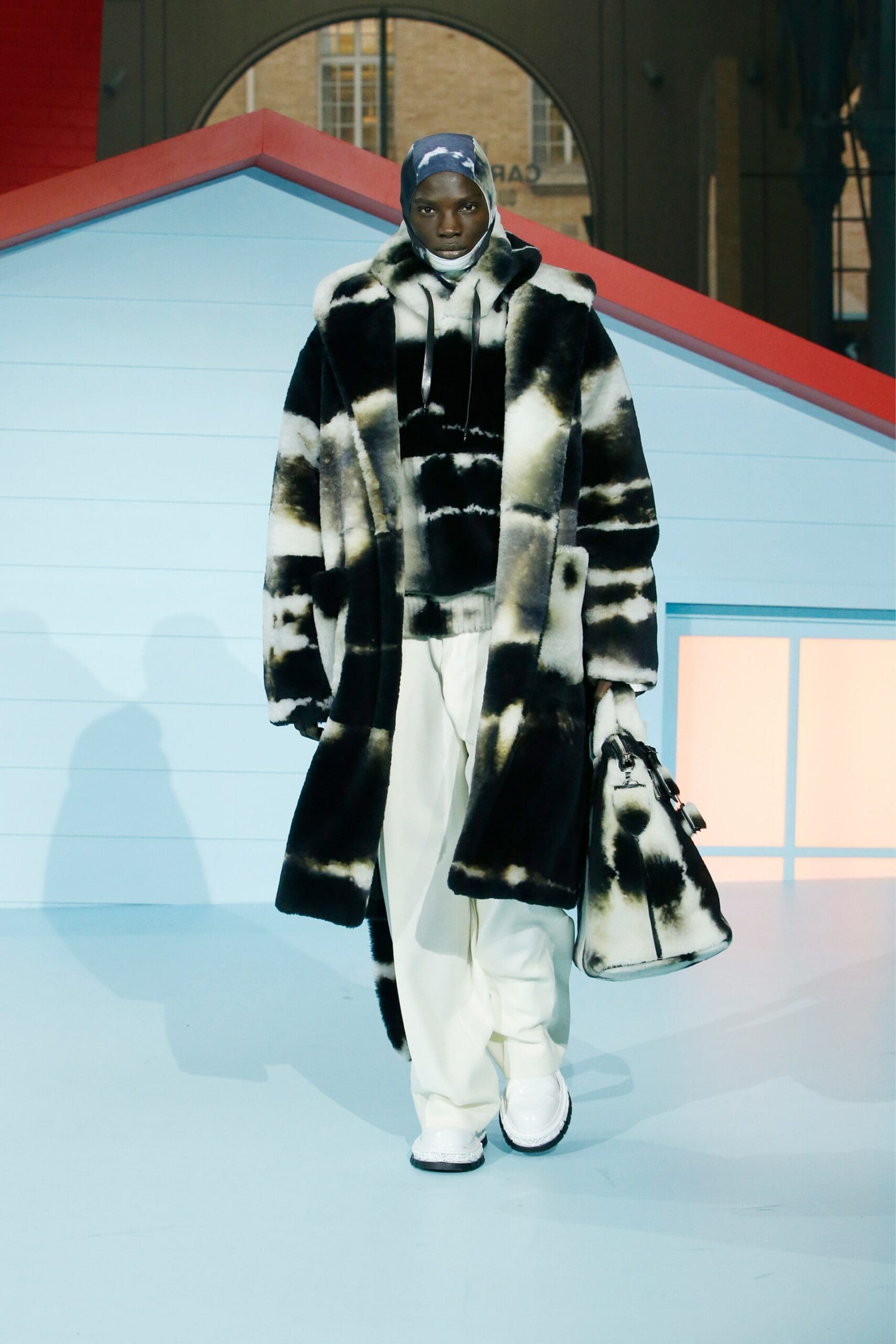 Louis Vuitton outono inverno 2022-2023 Virgil Abloh por RUNWAY MAGAZINE