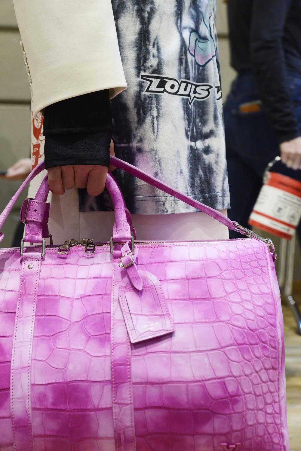 Louis Vuitton Automne Hiver 2022-2023 accessoires par RUNWAY MAGAZINE