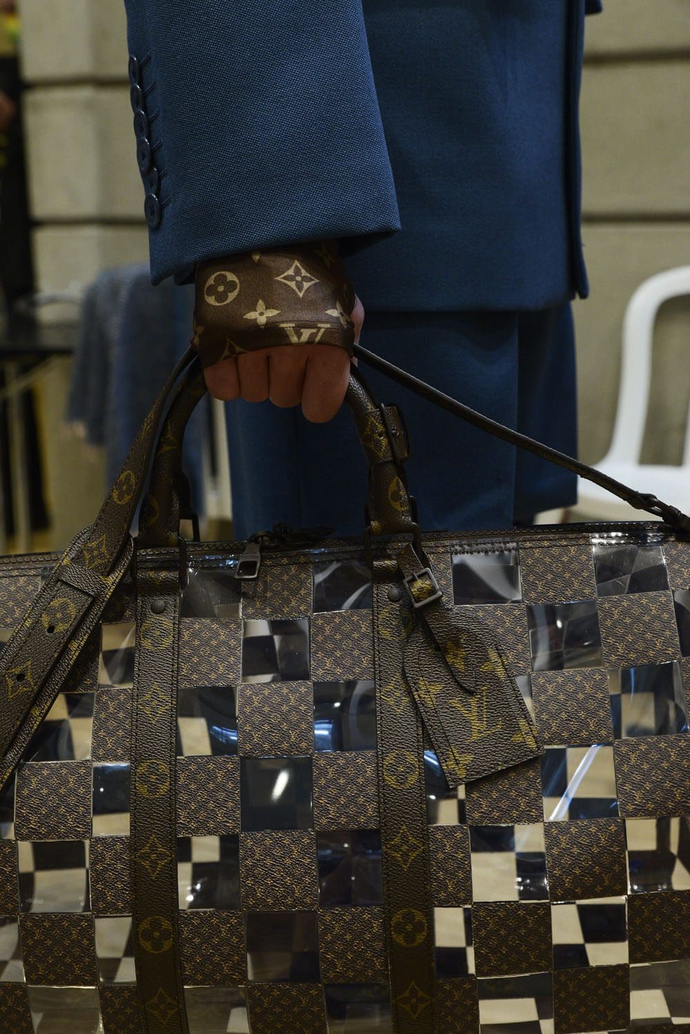 Louis Vuitton Automne Hiver 2022-2023 accessoires par RUNWAY MAGAZINE
