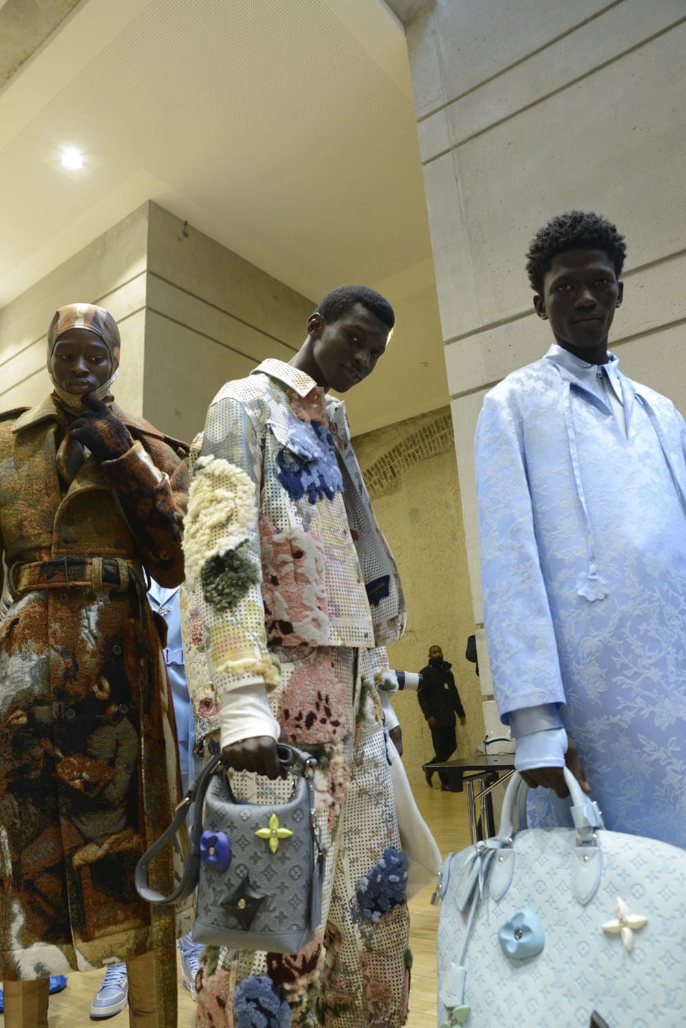Louis Vuitton Automne Hiver 2022-2023 accessoires par RUNWAY MAGAZINE