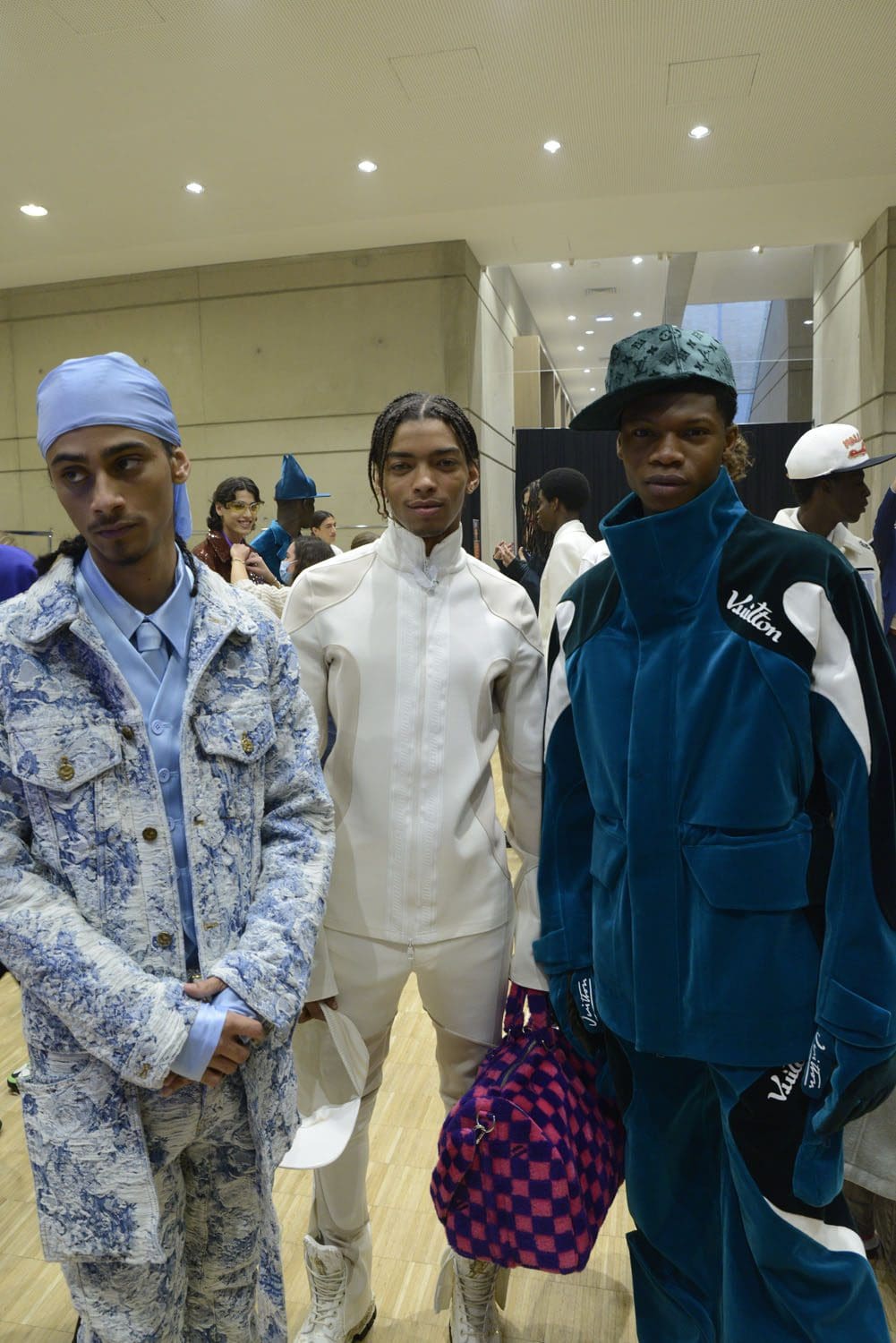 Louis Vuitton Automne Hiver 2022-2023 accessoires par RUNWAY MAGAZINE
