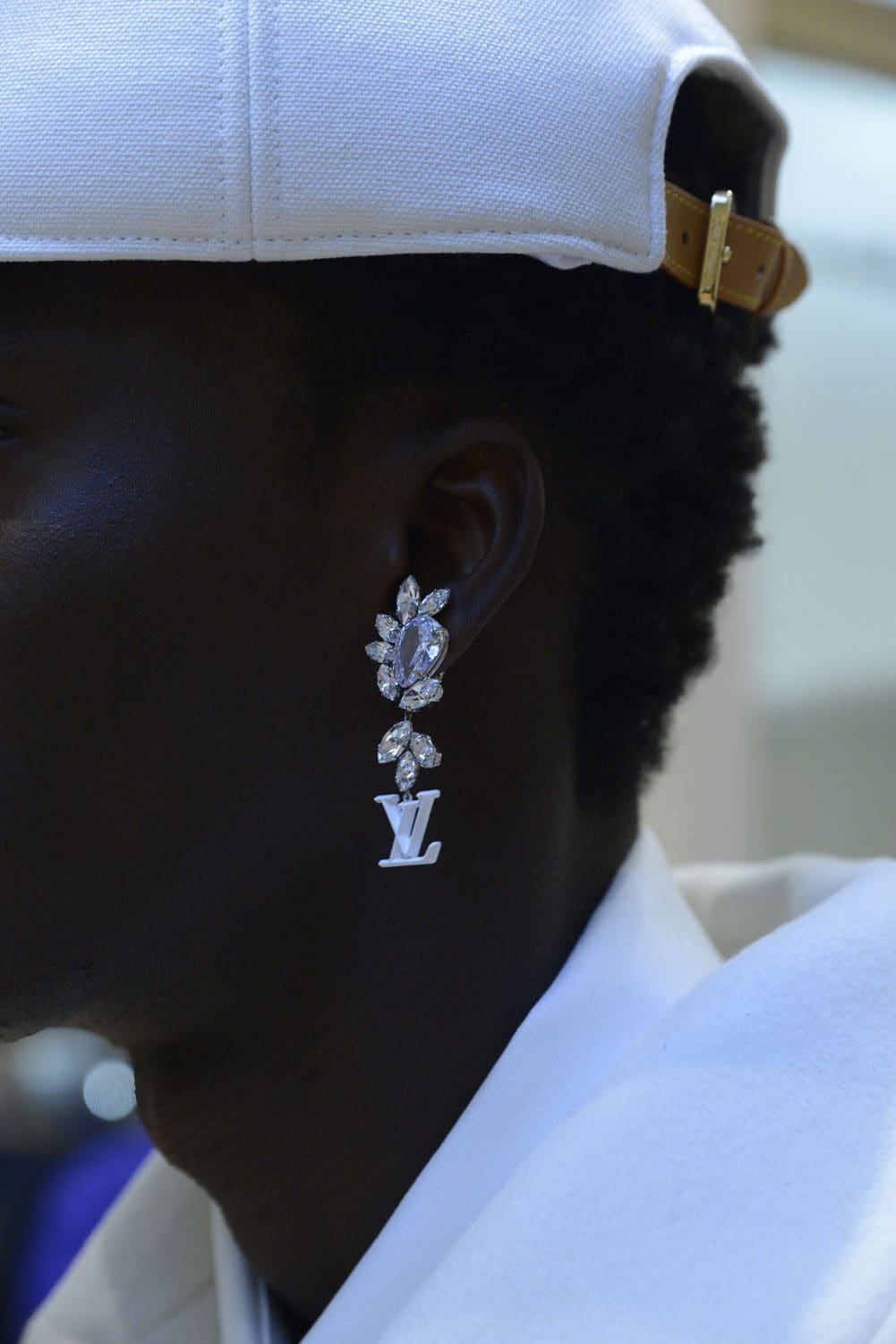 Louis Vuitton Automne Hiver 2022-2023 accessoires par RUNWAY MAGAZINE