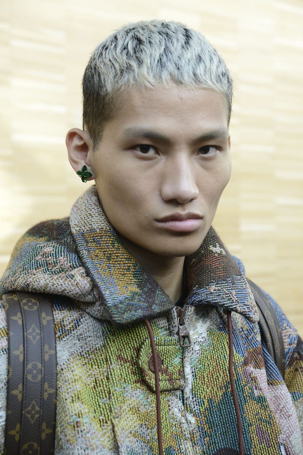 Louis Vuitton Automne Hiver 2022-2023 accessoires par RUNWAY MAGAZINE
