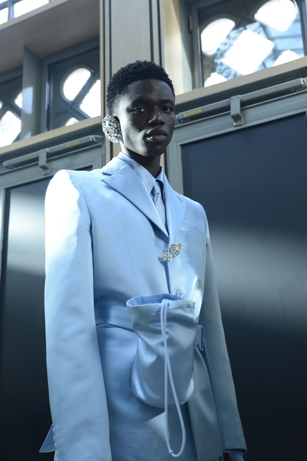Louis Vuitton Automne Hiver 2022-2023 accessoires par RUNWAY MAGAZINE