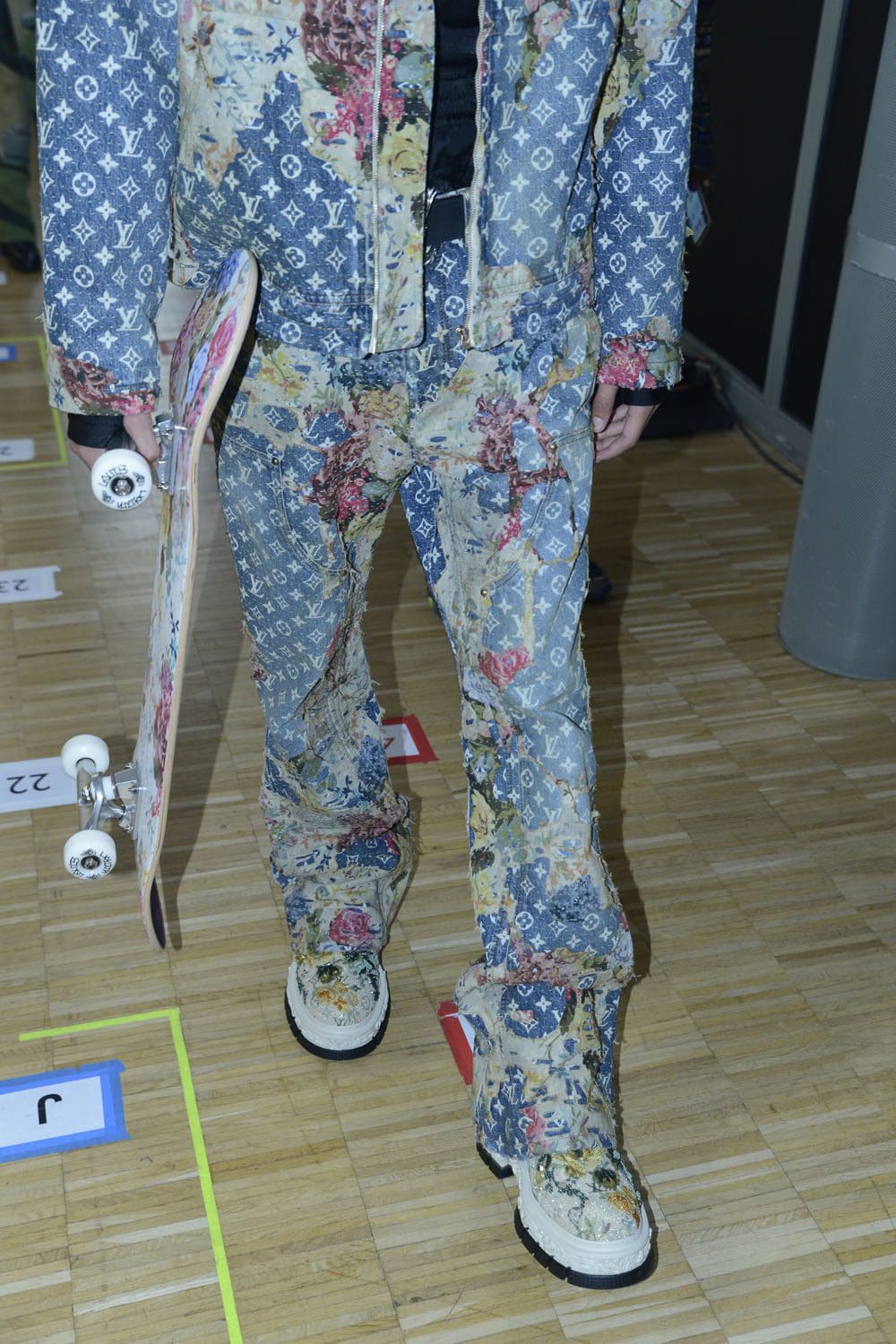 Louis Vuitton Automne Hiver 2022-2023 accessoires par RUNWAY MAGAZINE