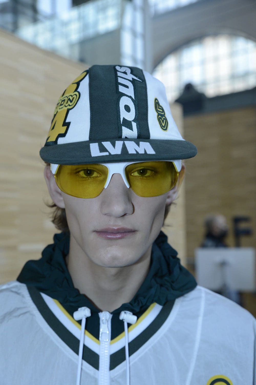 Louis Vuitton Automne Hiver 2022-2023 accessoires par RUNWAY MAGAZINE