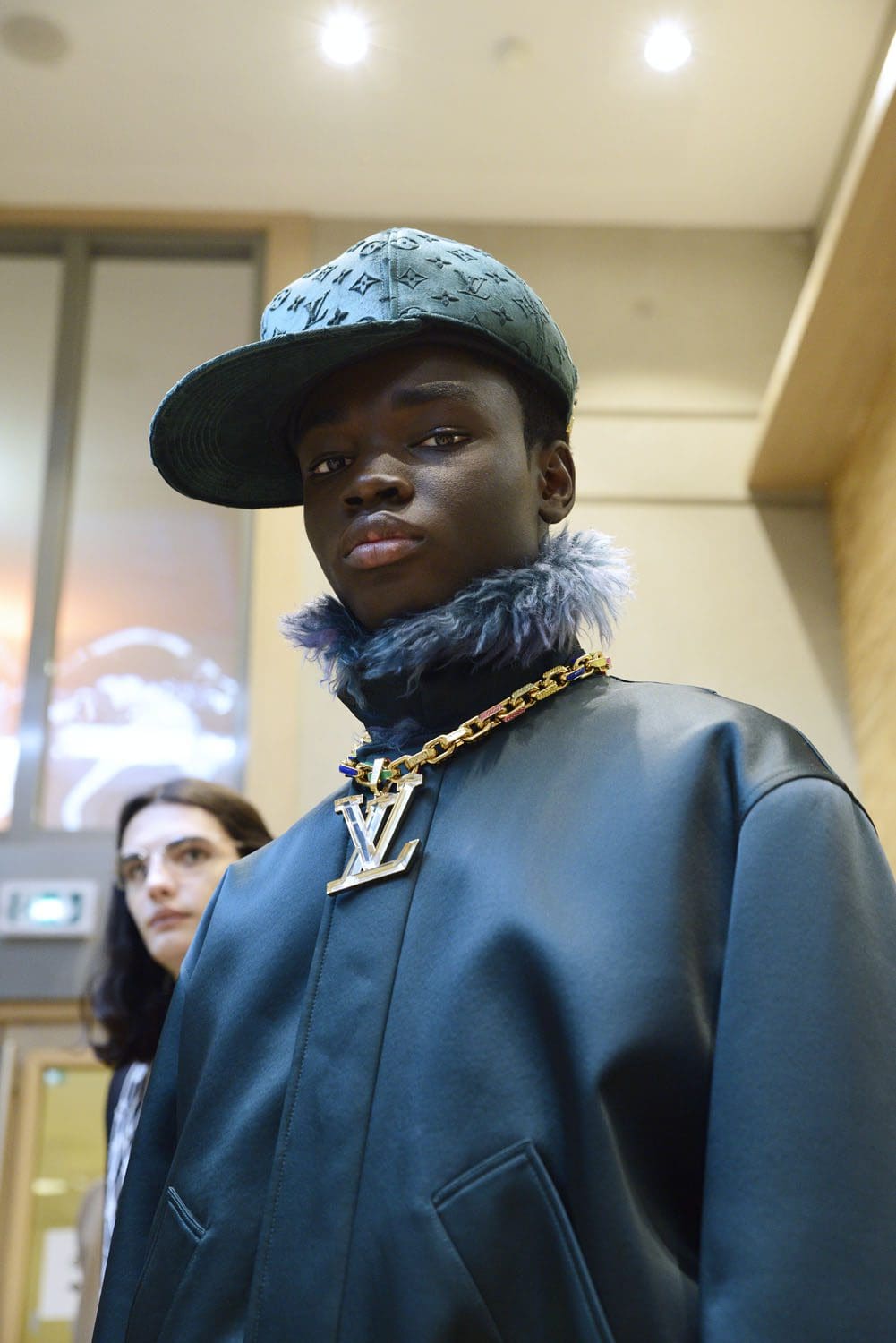 Louis Vuitton Automne Hiver 2022-2023 accessoires par RUNWAY MAGAZINE