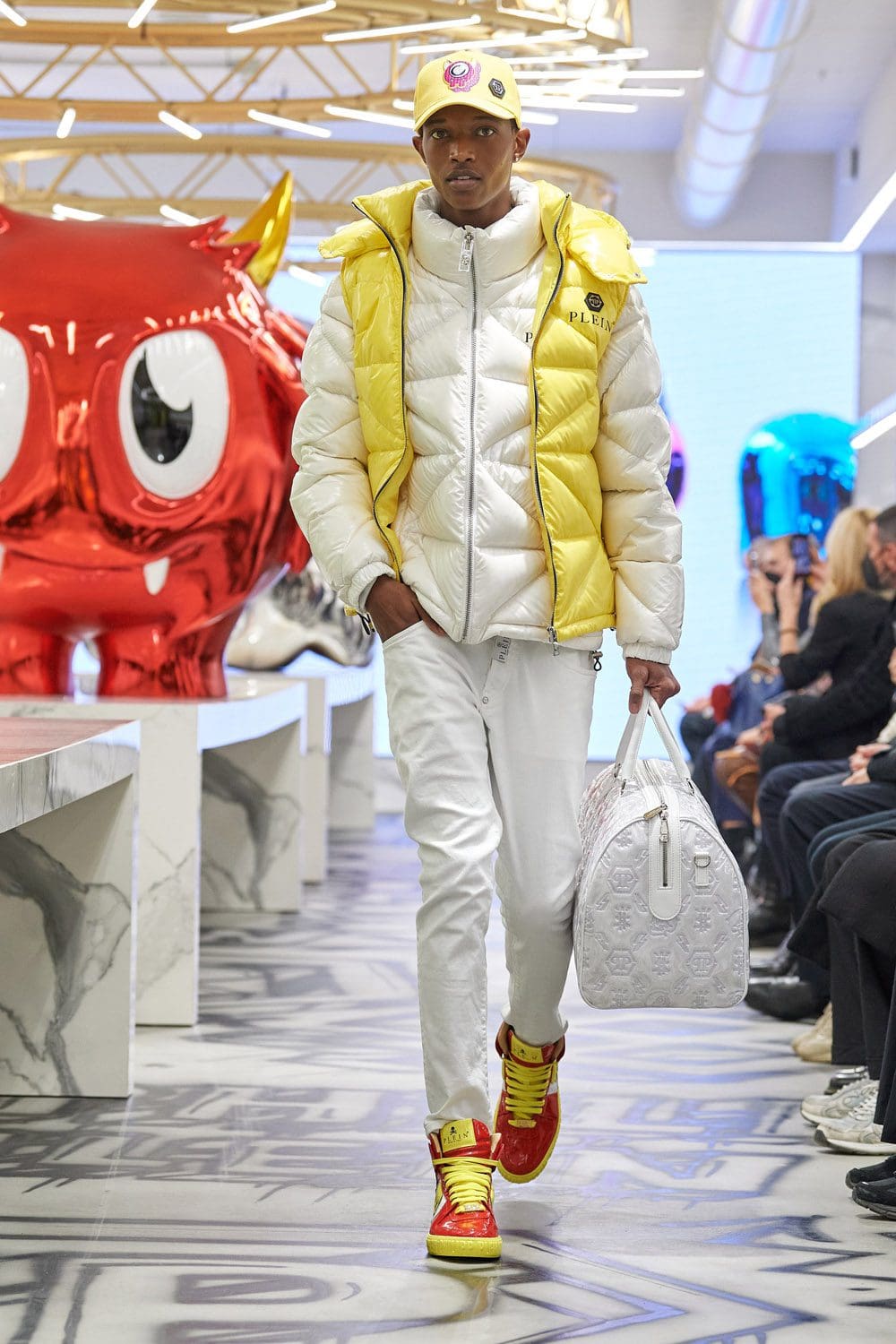 Philipp Plein Fall Winter 2022-2023 Men by RUNWAY MAGAZINE