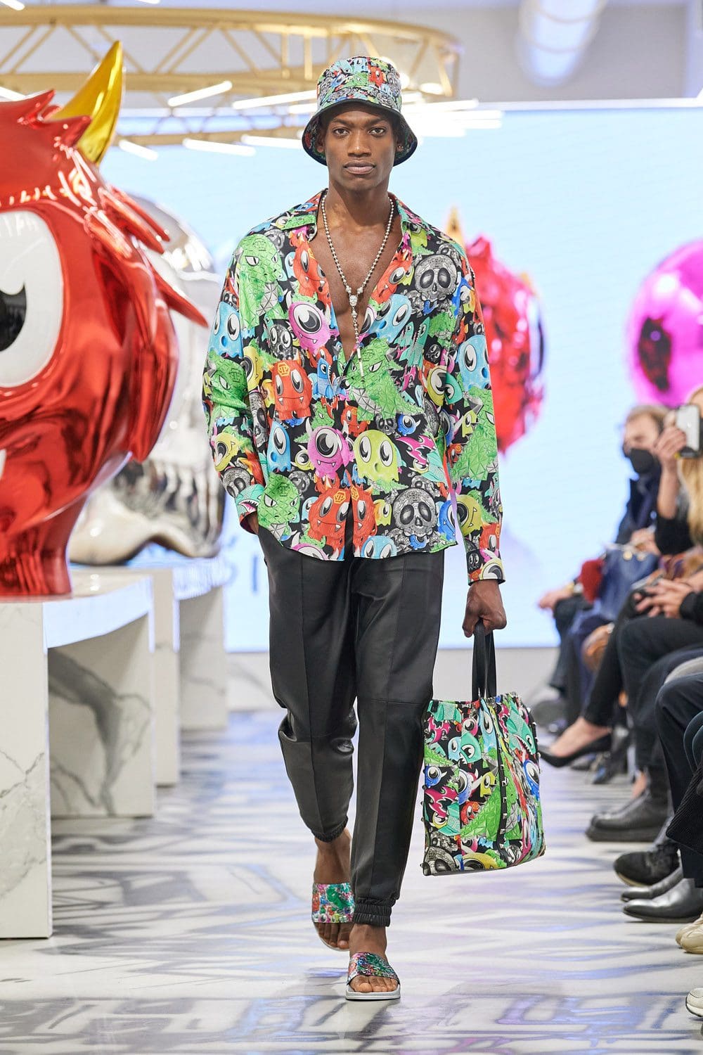 Philipp Plein Fall Winter 2022-2023 Men by RUNWAY MAGAZINE