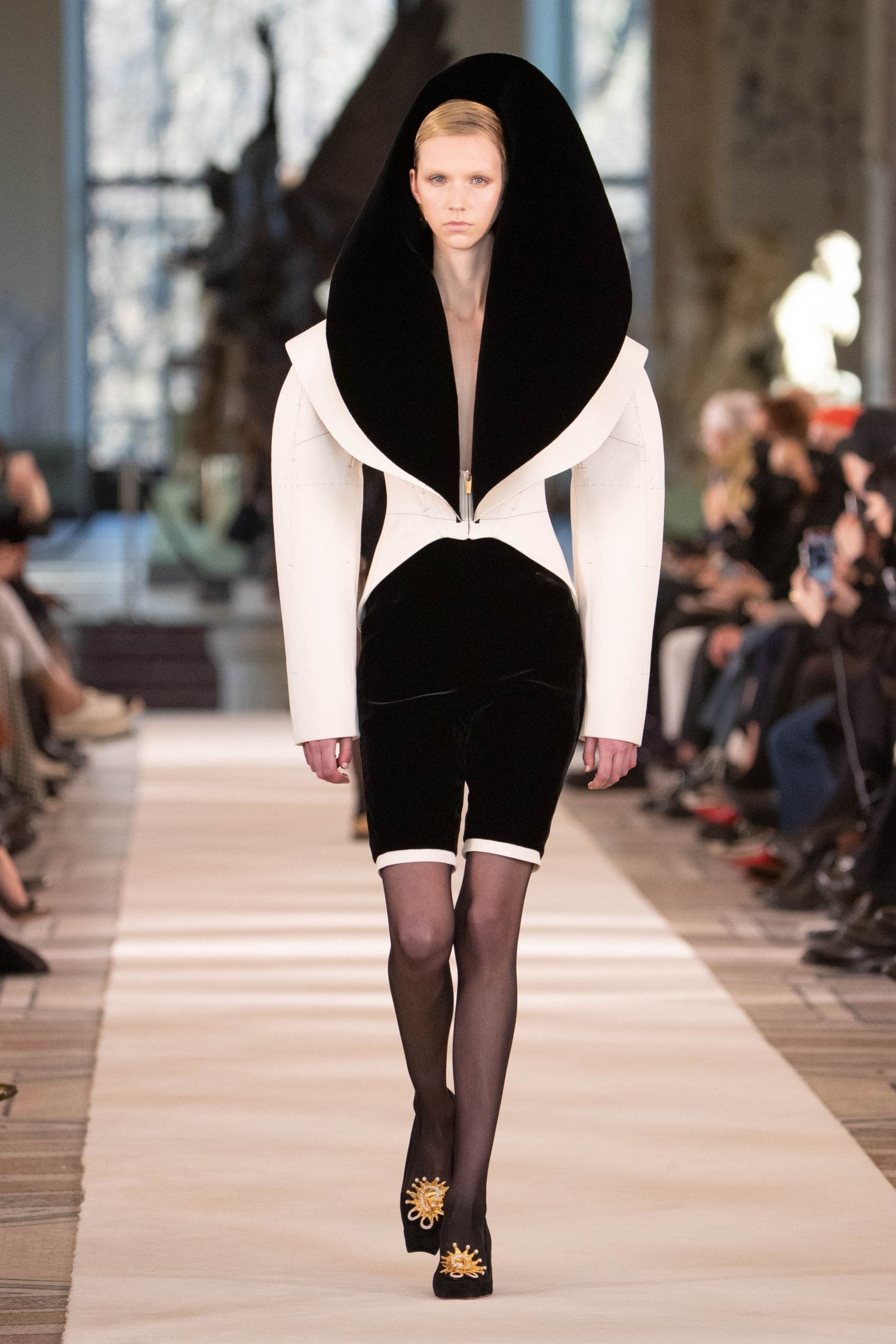 Schiaparelli Haute Couture Spring Summer 2022 by RUNWAY MAGAZINE