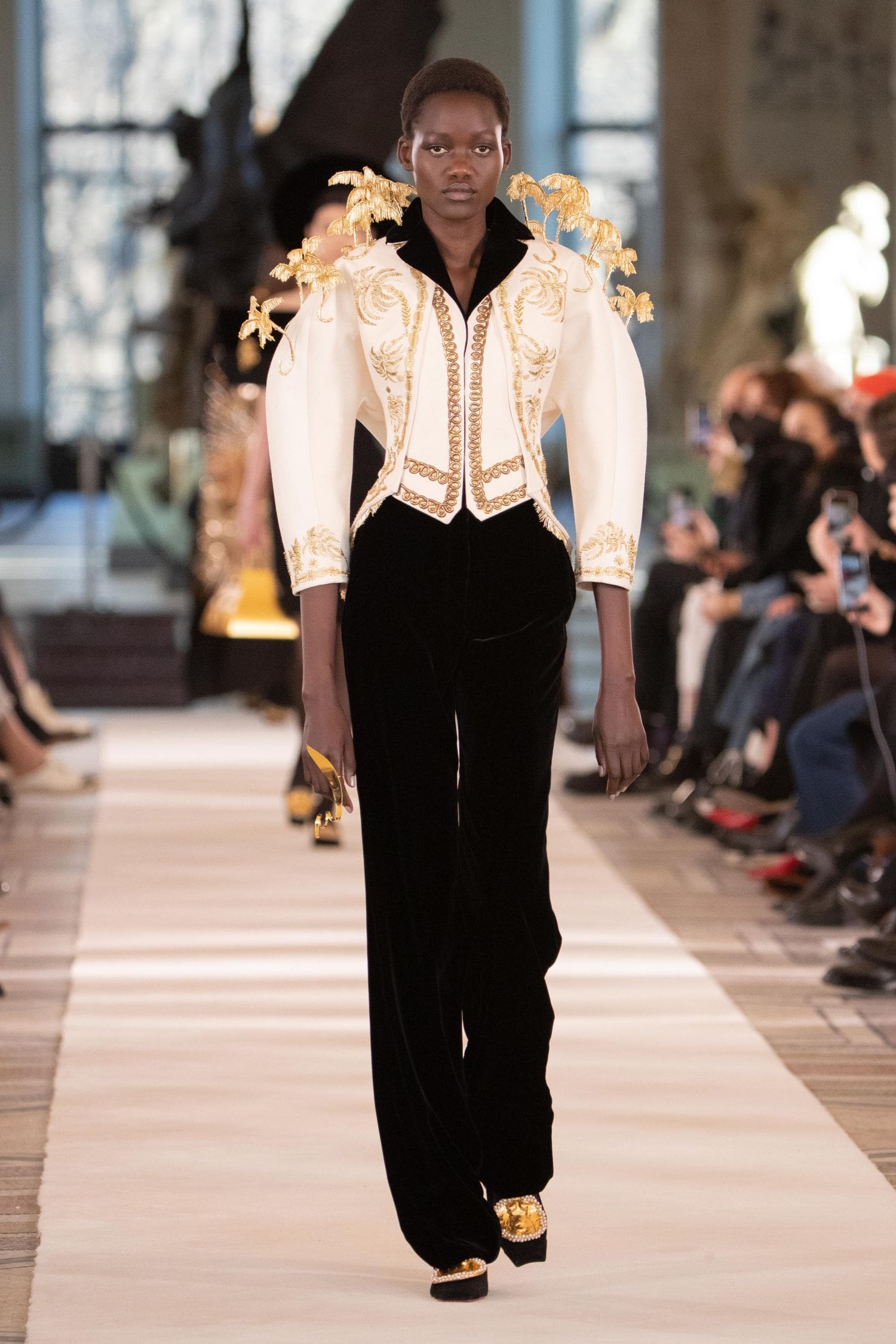Schiaparelli Haute Couture Spring Summer 2022 by RUNWAY MAGAZINE