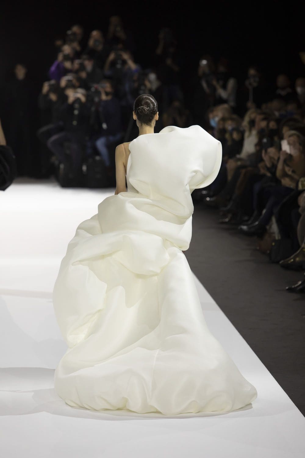 Stephane Rolland Haute Couture Spring Summer 2022 by RUNWAY MAGAZINE