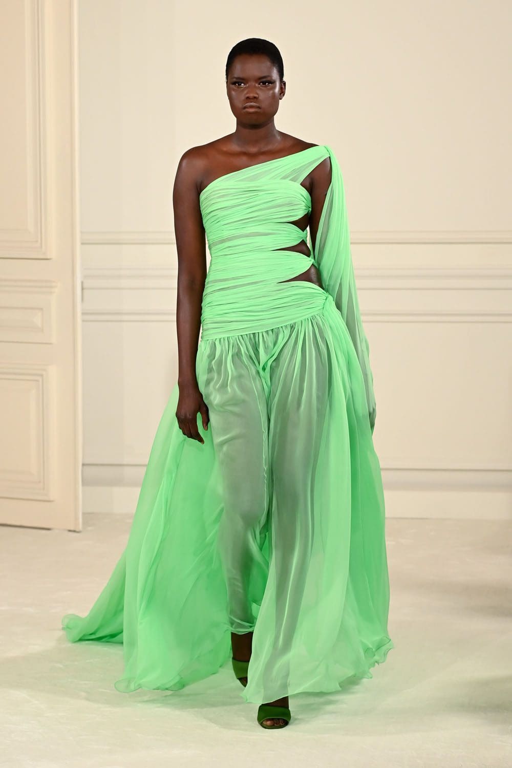 Valentino Haute Couture Spring Summer 2022 by RUNWAY MAGAZINE