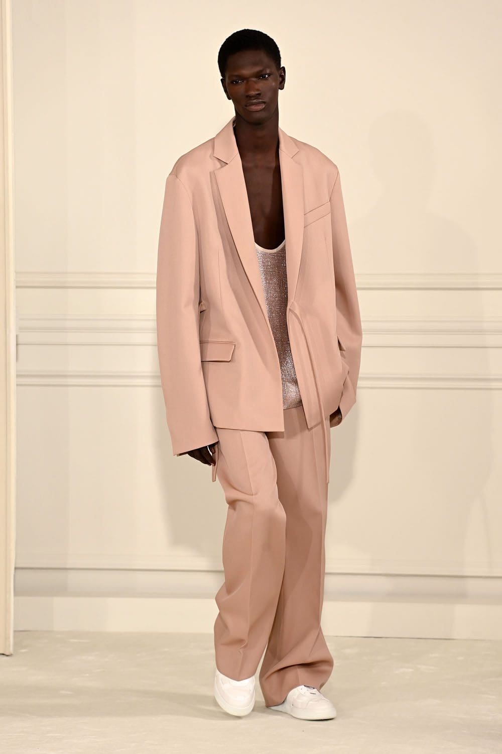 Valentino Haute Couture Spring Summer 2022 by RUNWAY MAGAZINE