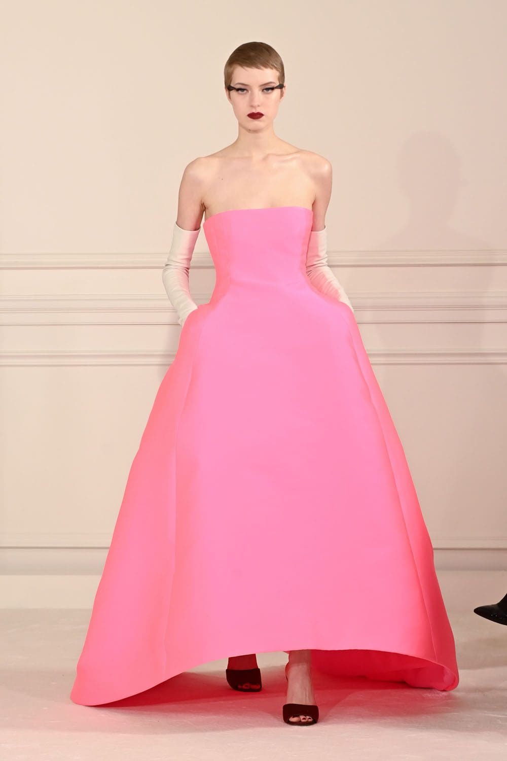 Valentino Haute Couture Spring Summer 2022 by RUNWAY MAGAZINE