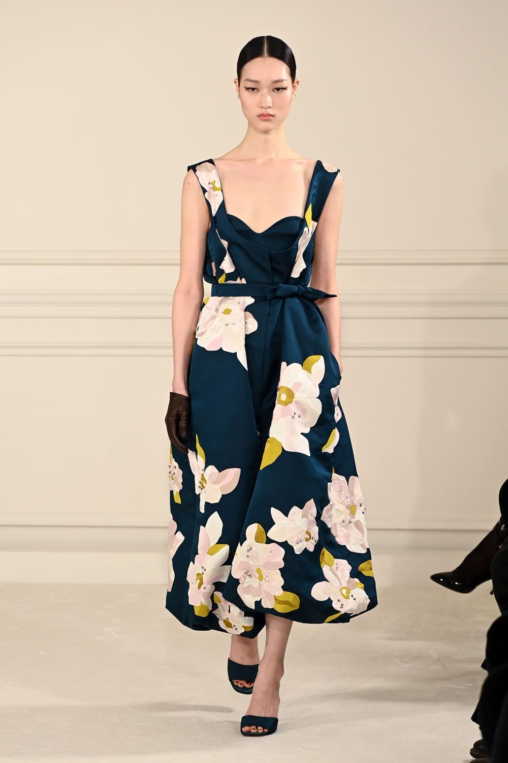Valentino Haute Couture Spring Summer 2022 by RUNWAY MAGAZINE