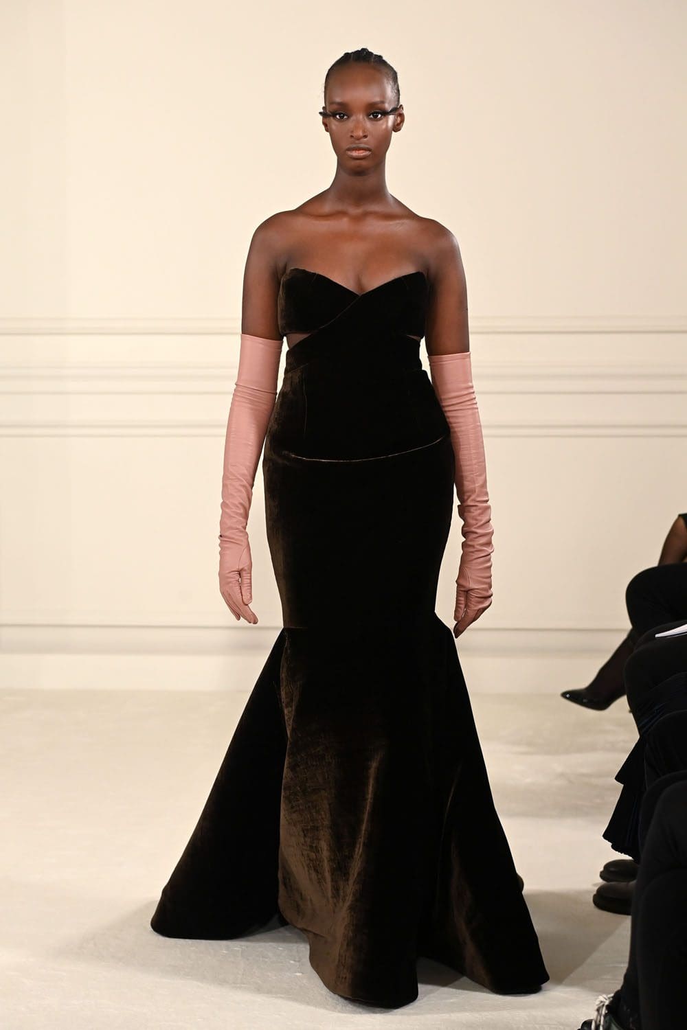 Valentino Haute Couture Spring Summer 2022 by RUNWAY MAGAZINE