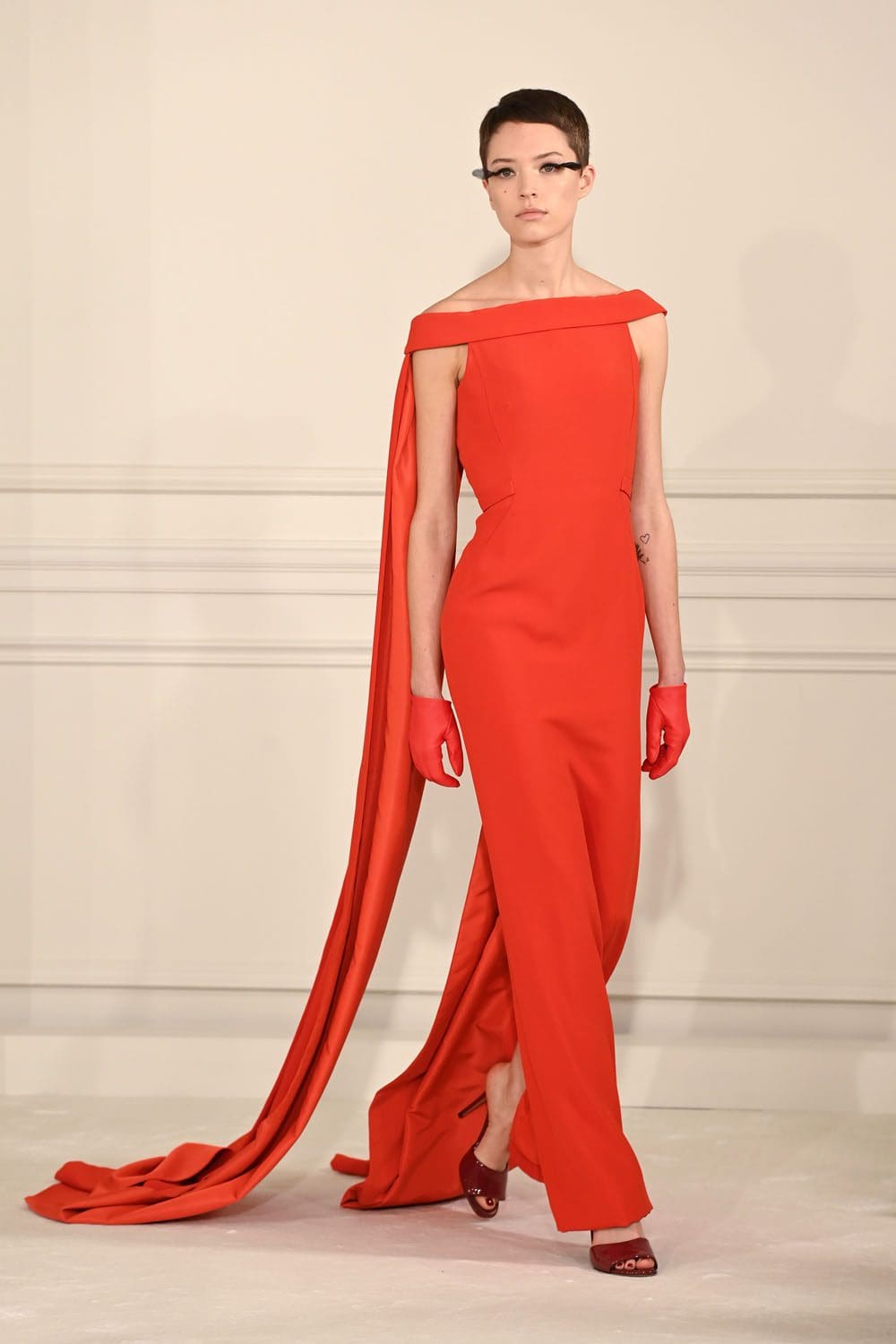 Valentino Haute Couture Spring Summer 2022 by RUNWAY MAGAZINE