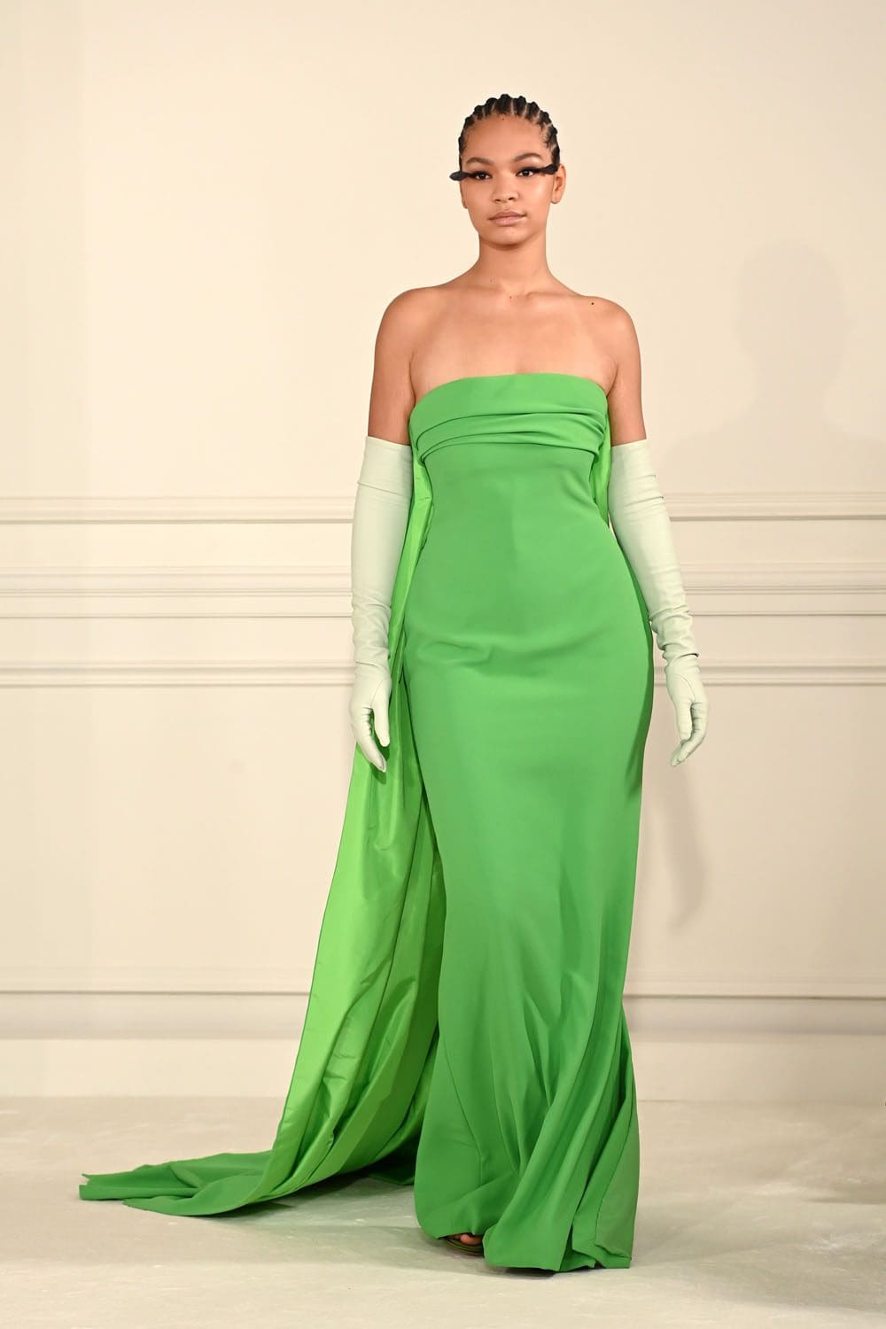 Valentino Haute Couture Spring Summer 2022 by RUNWAY MAGAZINE