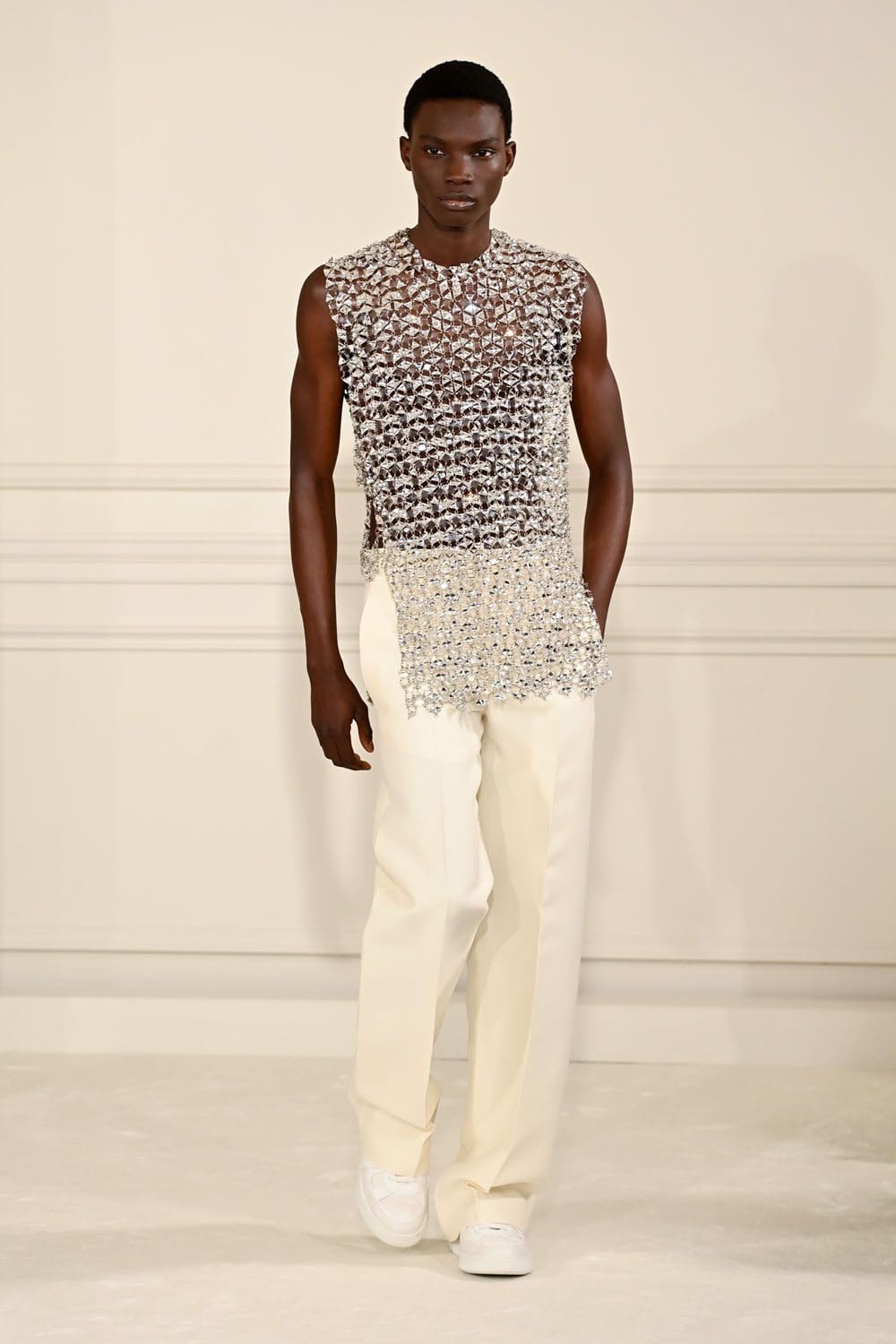 Valentino Haute Couture Spring Summer 2022 by RUNWAY MAGAZINE