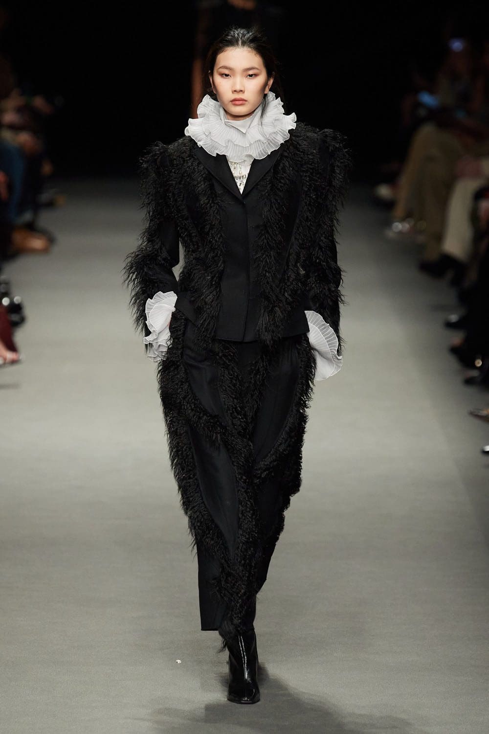 Alberta Ferretti Fall Winter 2022-2023 Milan Runway Magazine